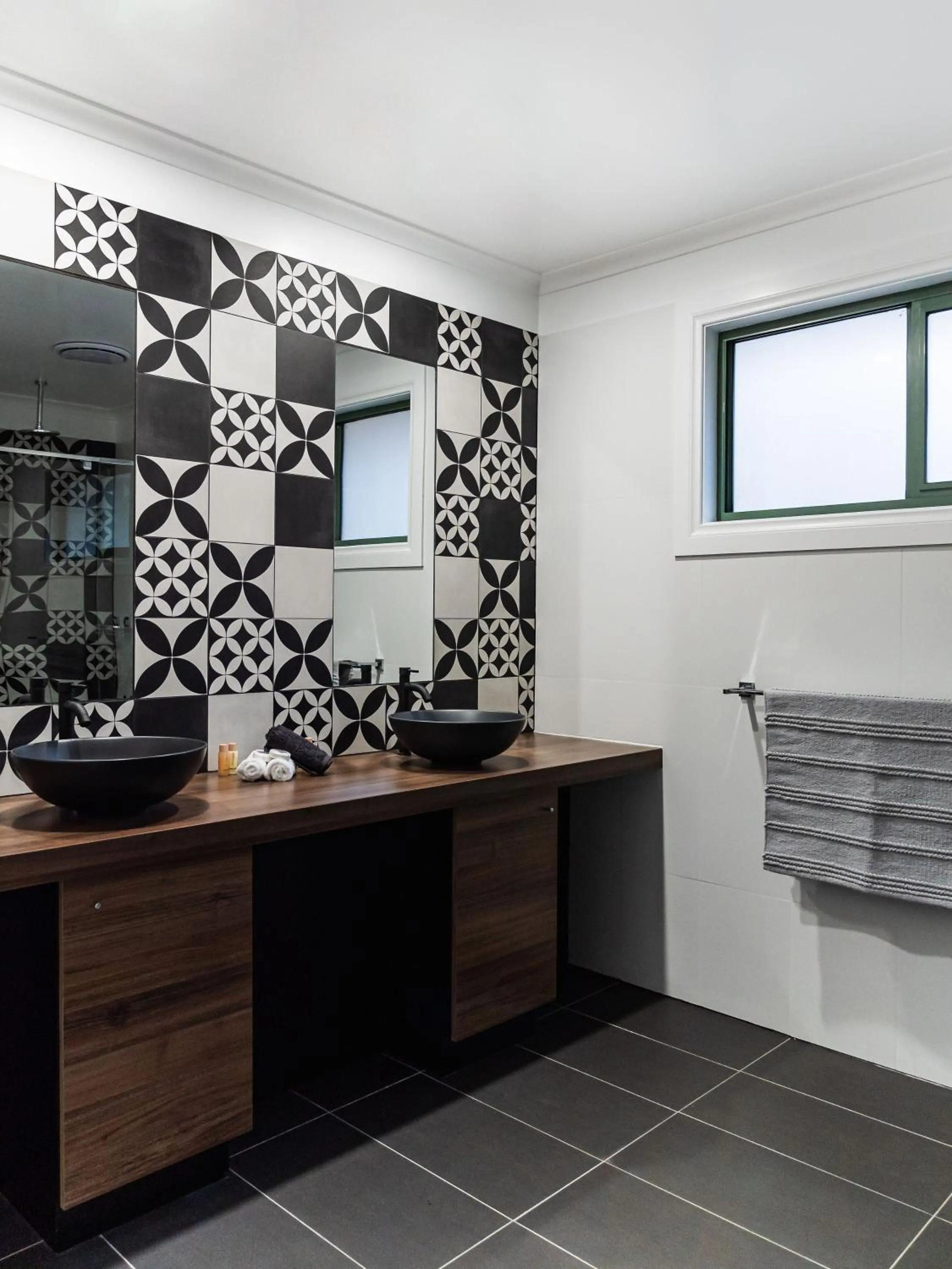 Bathroom in Chestnut Glade
