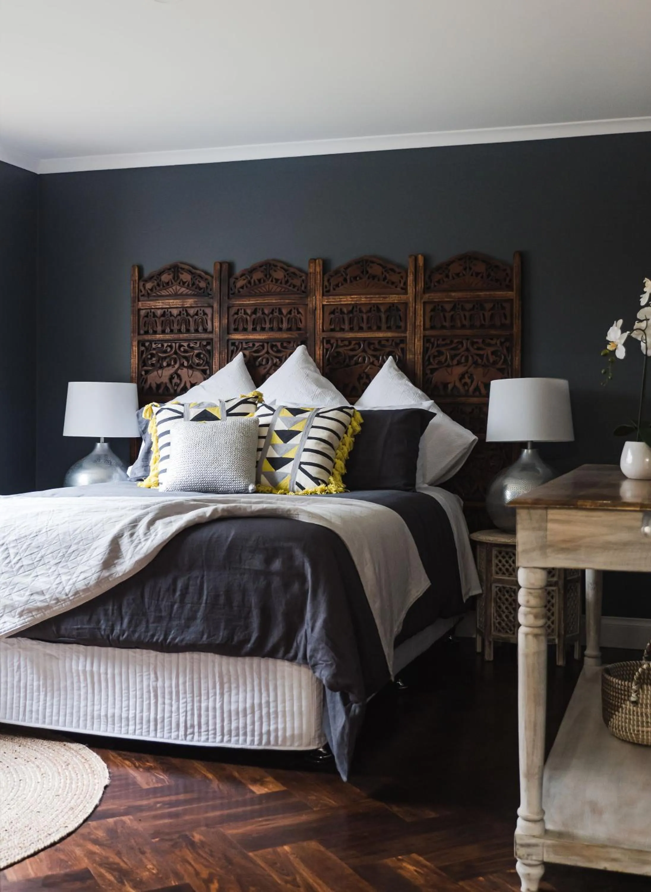 Bedroom, Bed in Chestnut Glade