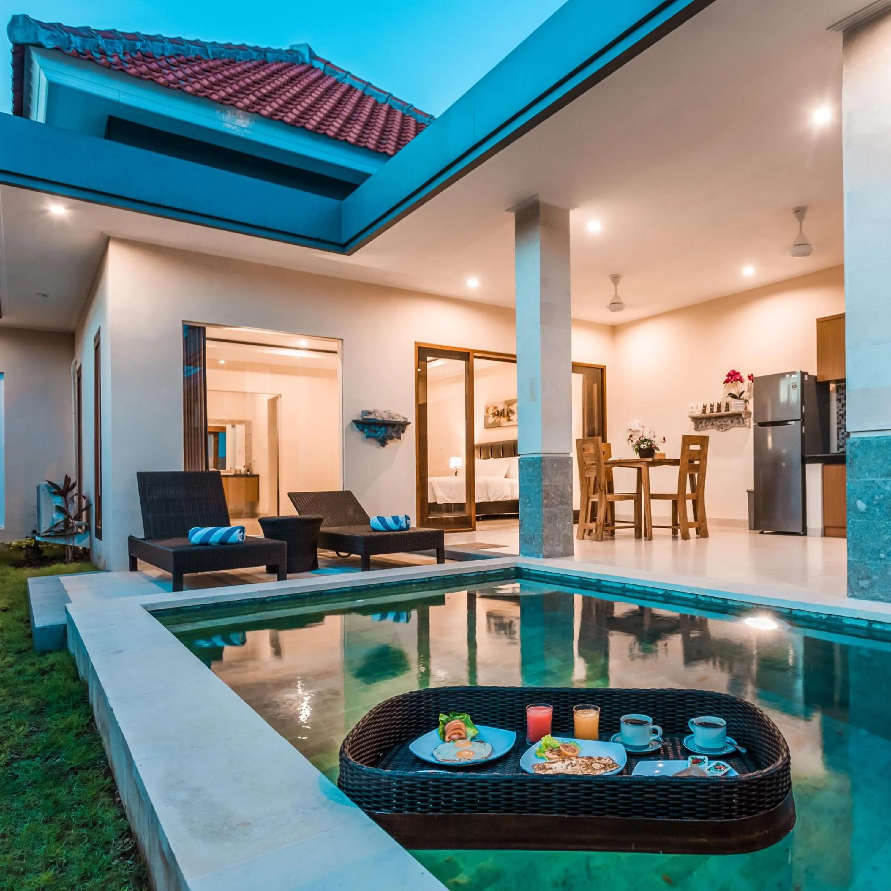 Swimming pool in Kubu Petitenget Suite Seminyak