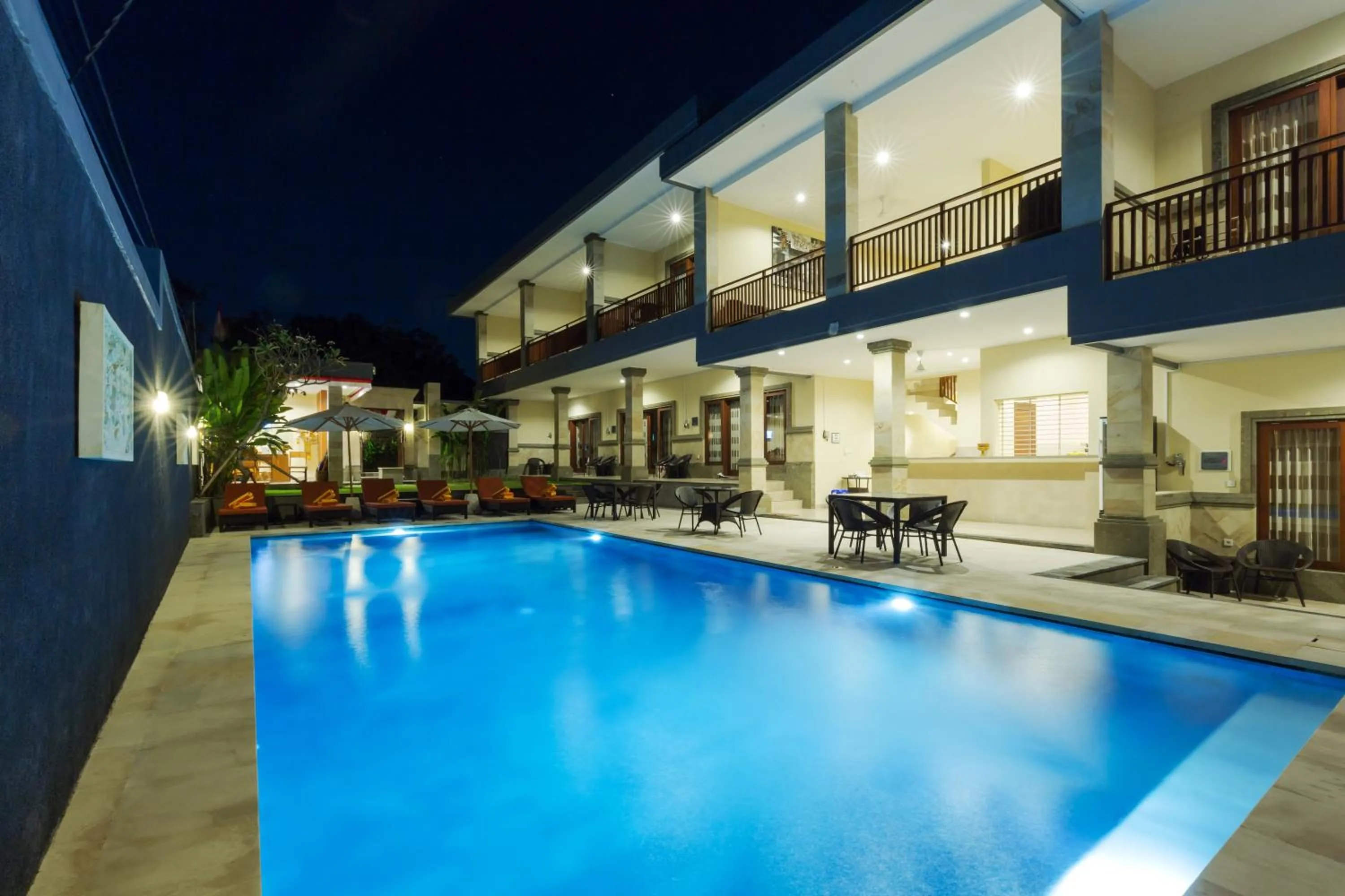 Swimming pool in Kubu Petitenget Suite Seminyak