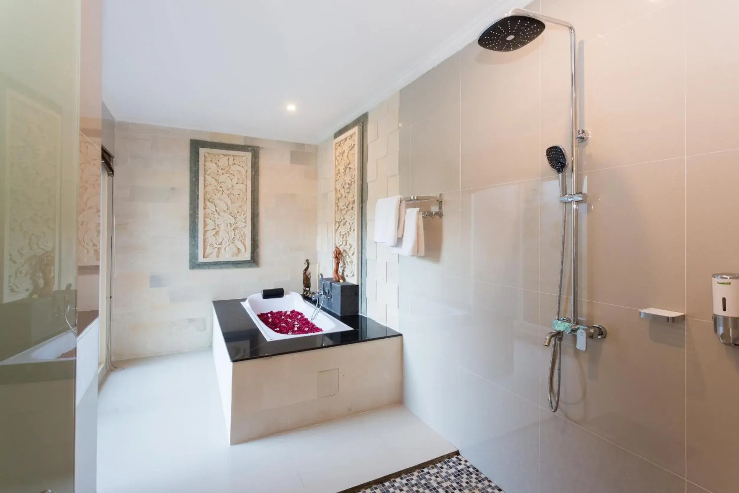 Bathroom in Kubu Petitenget Suite Seminyak Bathroom in Kubu Petitenget Suite Seminyak