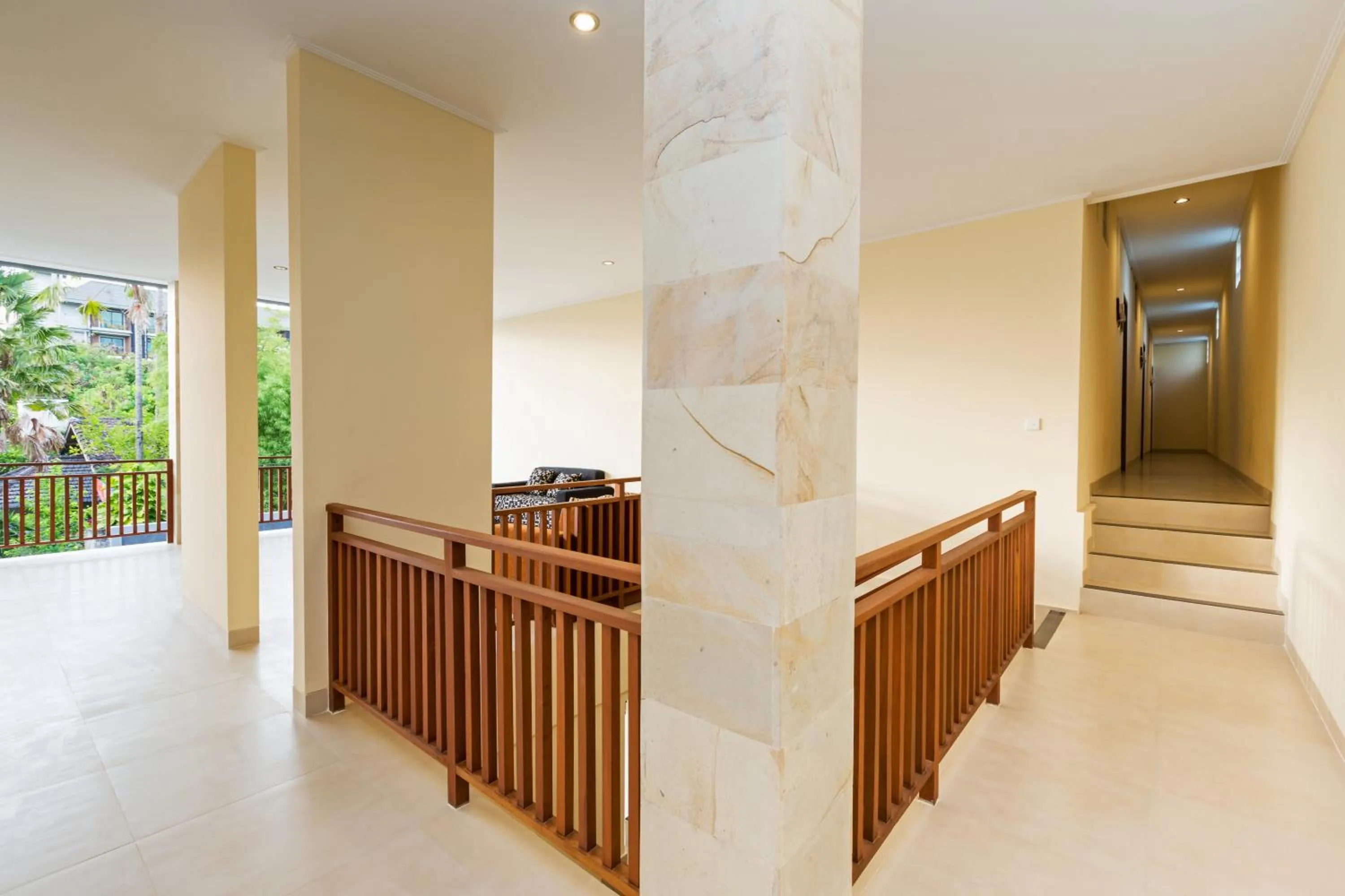 Area and facilities in Kubu Petitenget Suite Seminyak