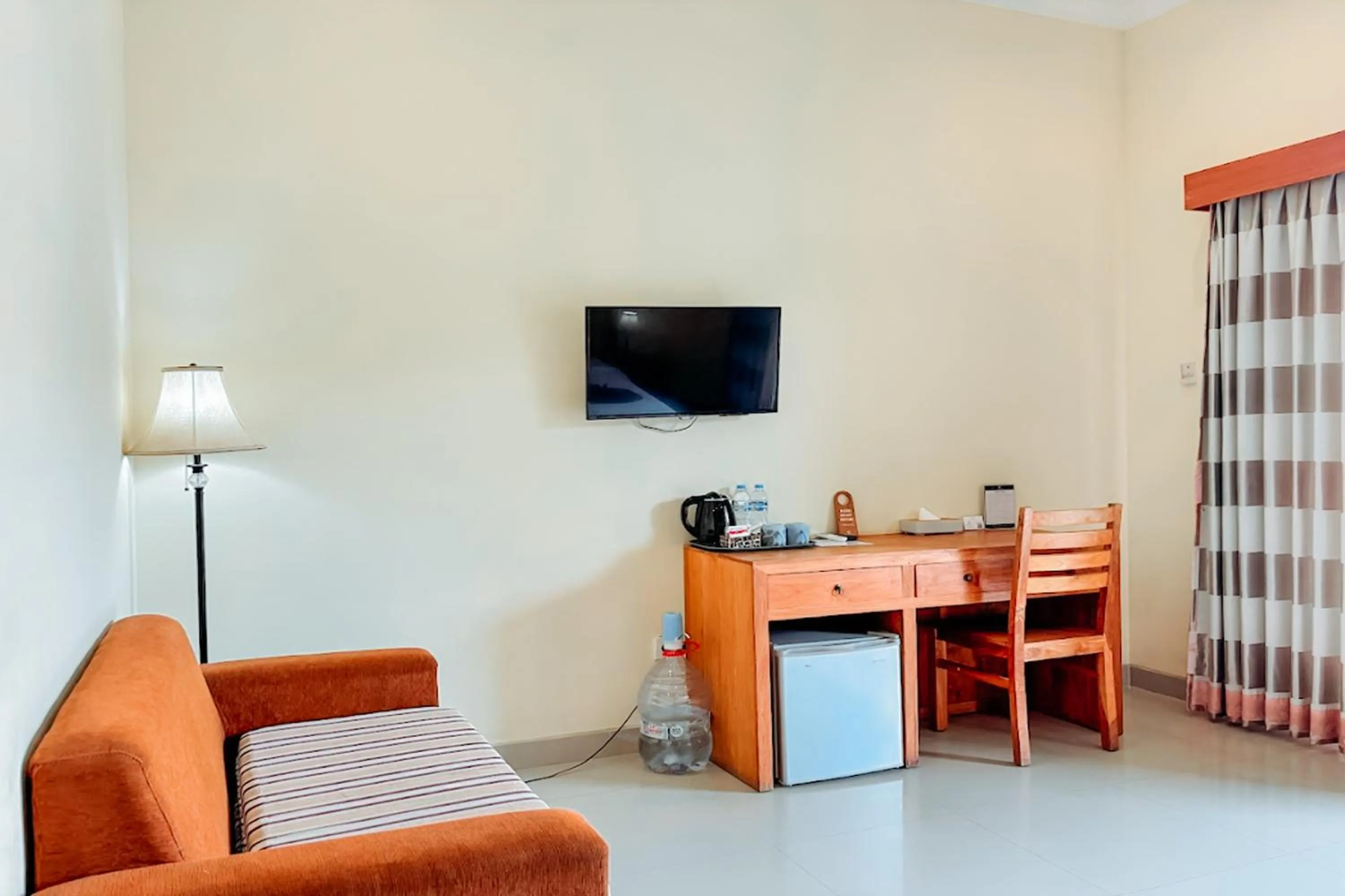 TV and multimedia in Kubu Petitenget Suite Seminyak