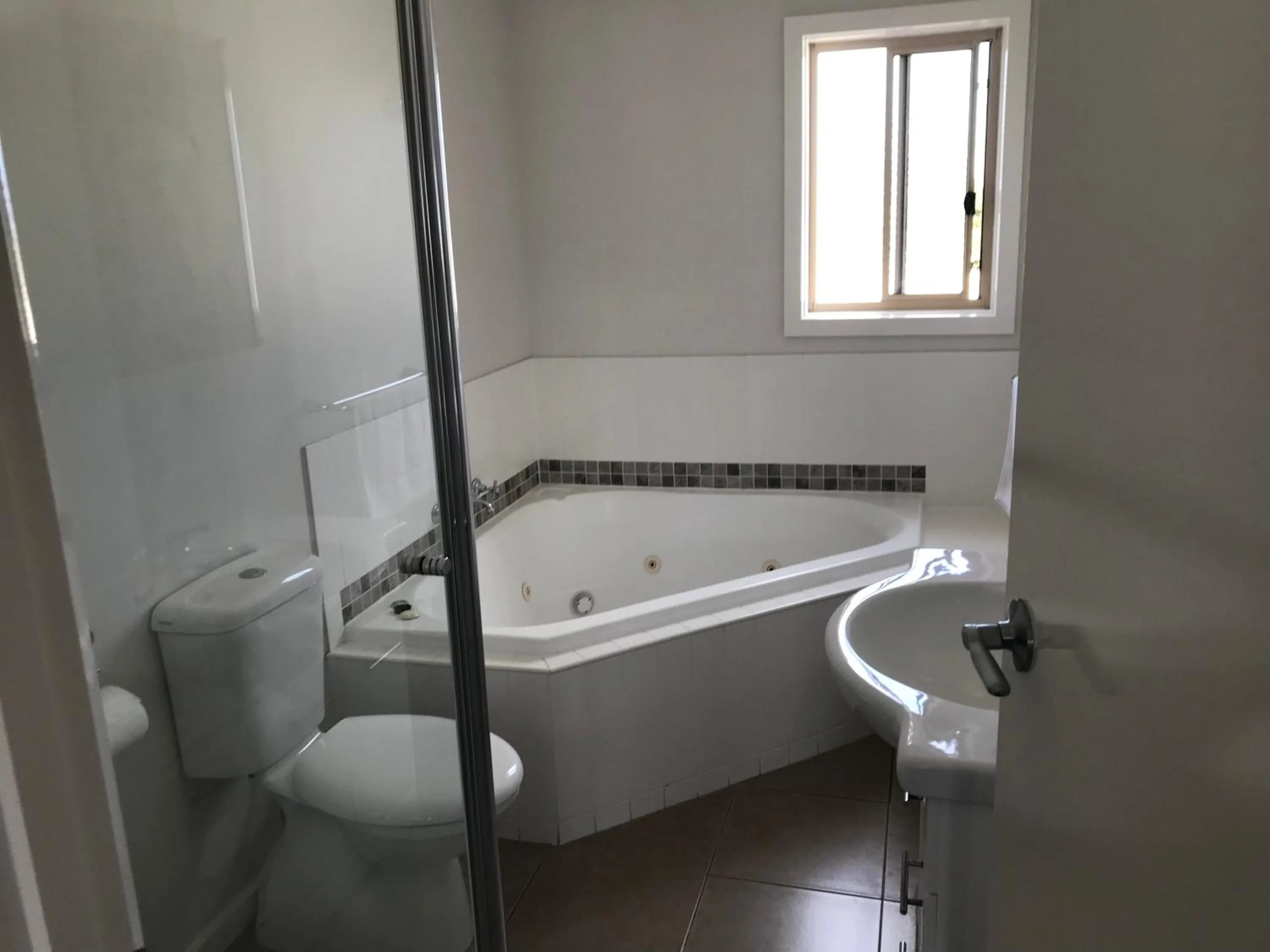 Bathroom in Inverloch Cabins & Apartments