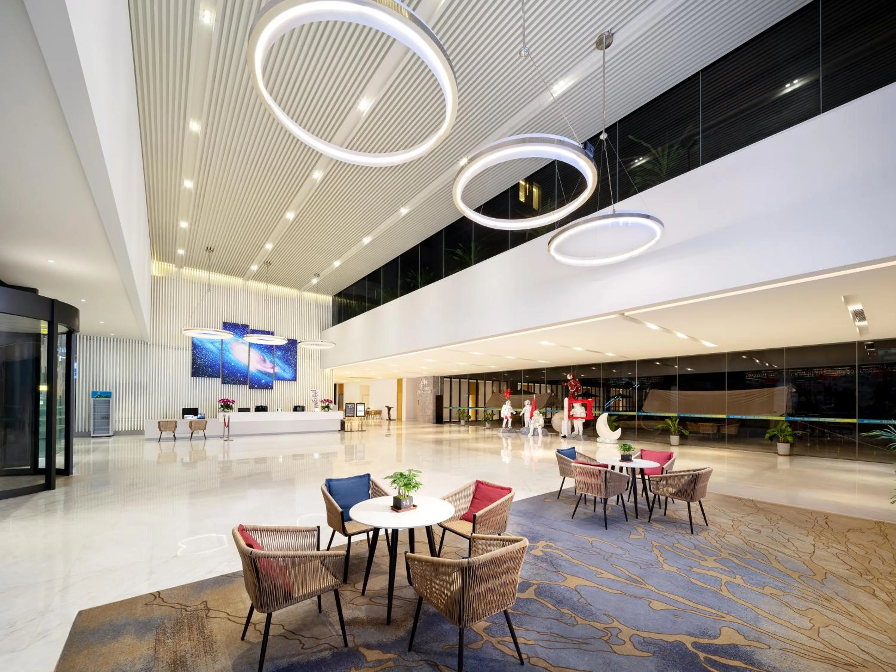 Lobby or reception in Sanya Phoenix Airport Hotel