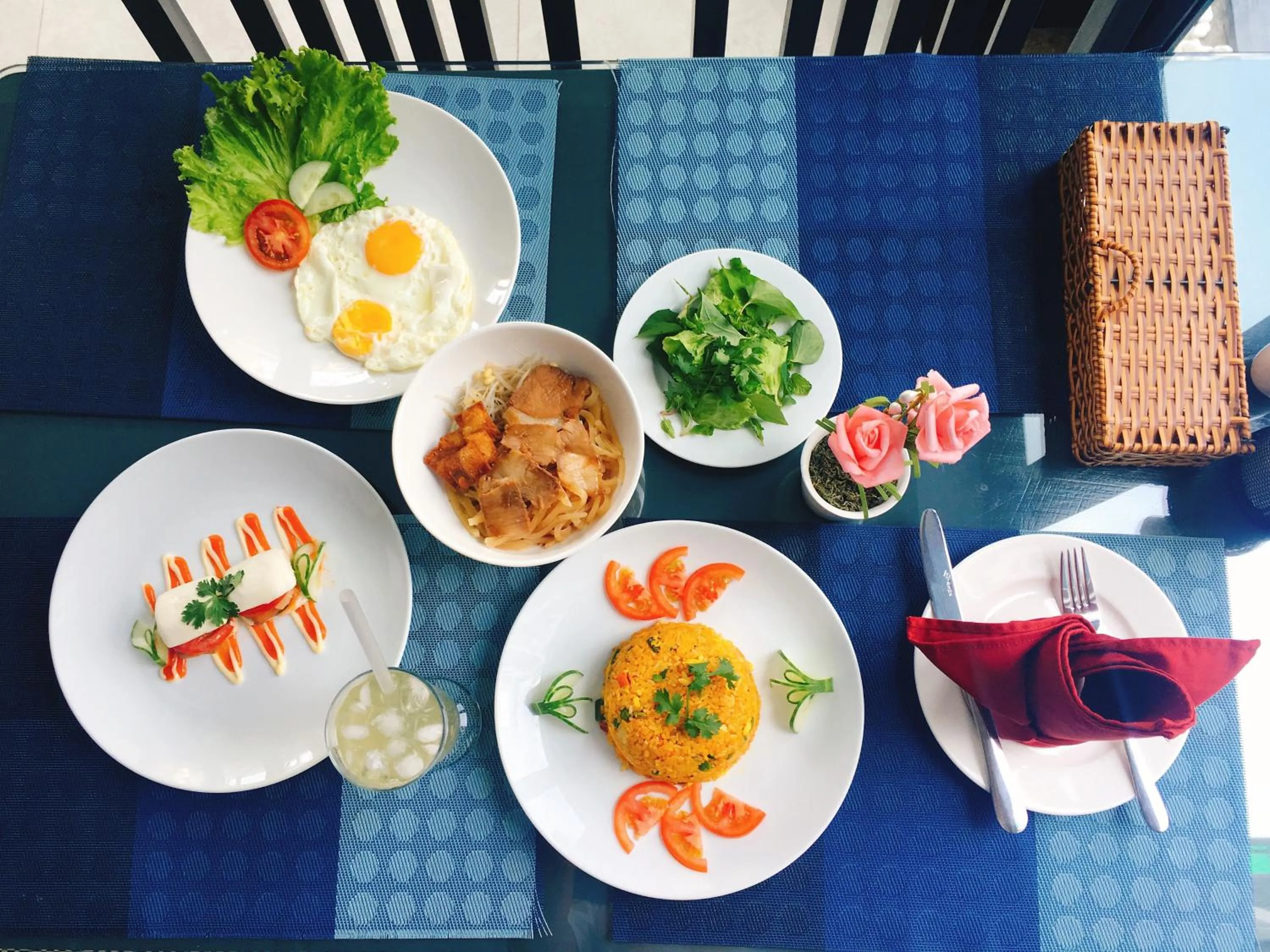 Buffet breakfast in Ivy Villa