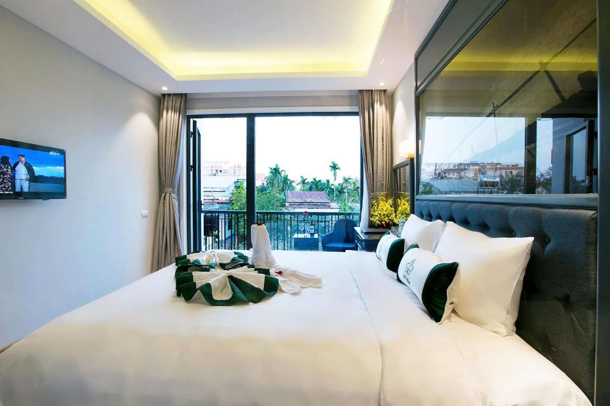 Bedroom, Bed in Ivy Villa