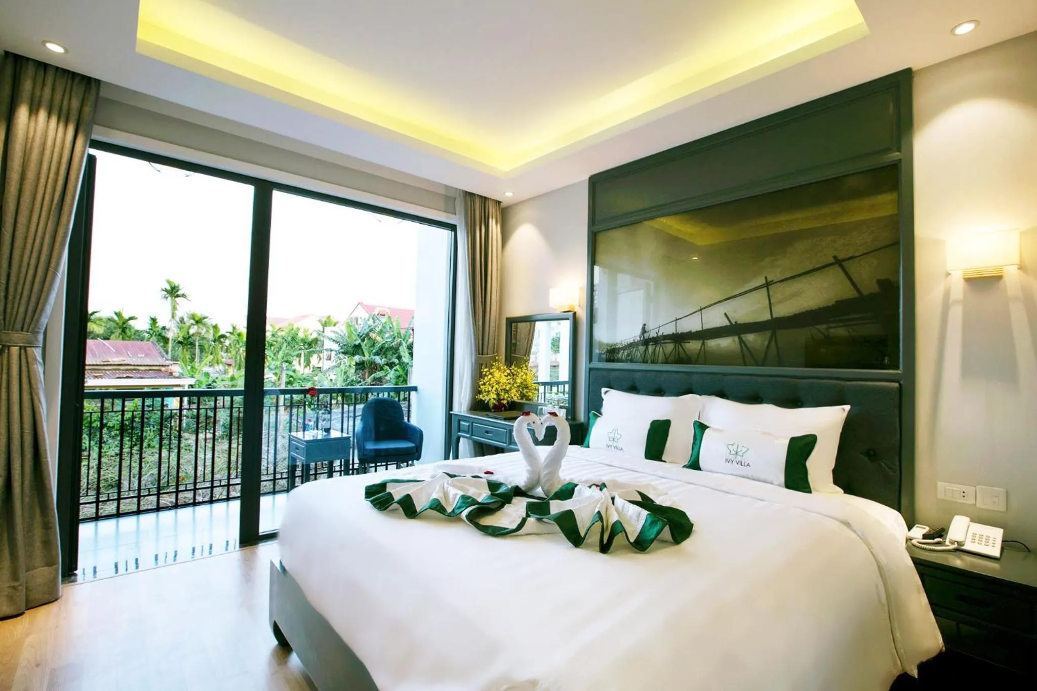 Bedroom, Bed in Ivy Villa