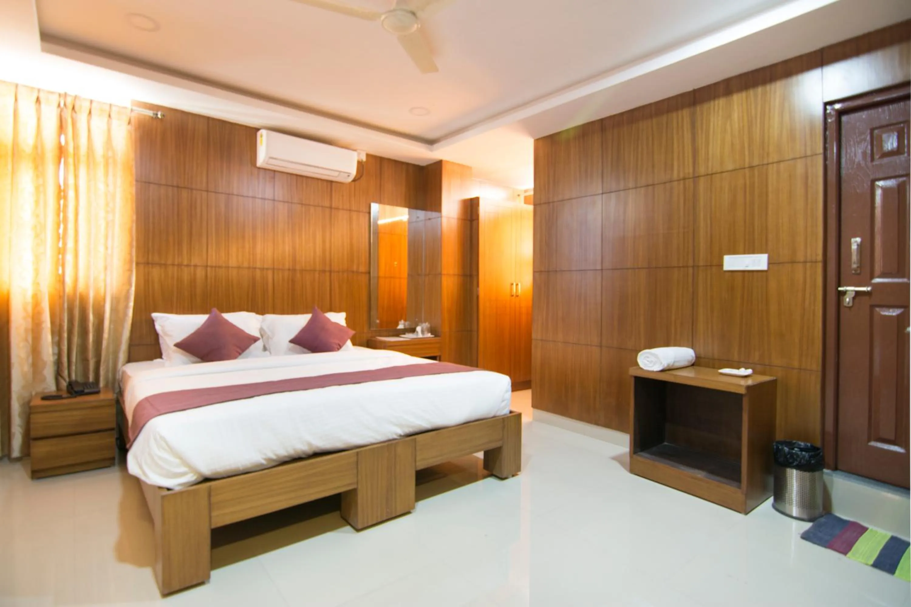 Bedroom, Bed in Shoba Tulip Hebbal