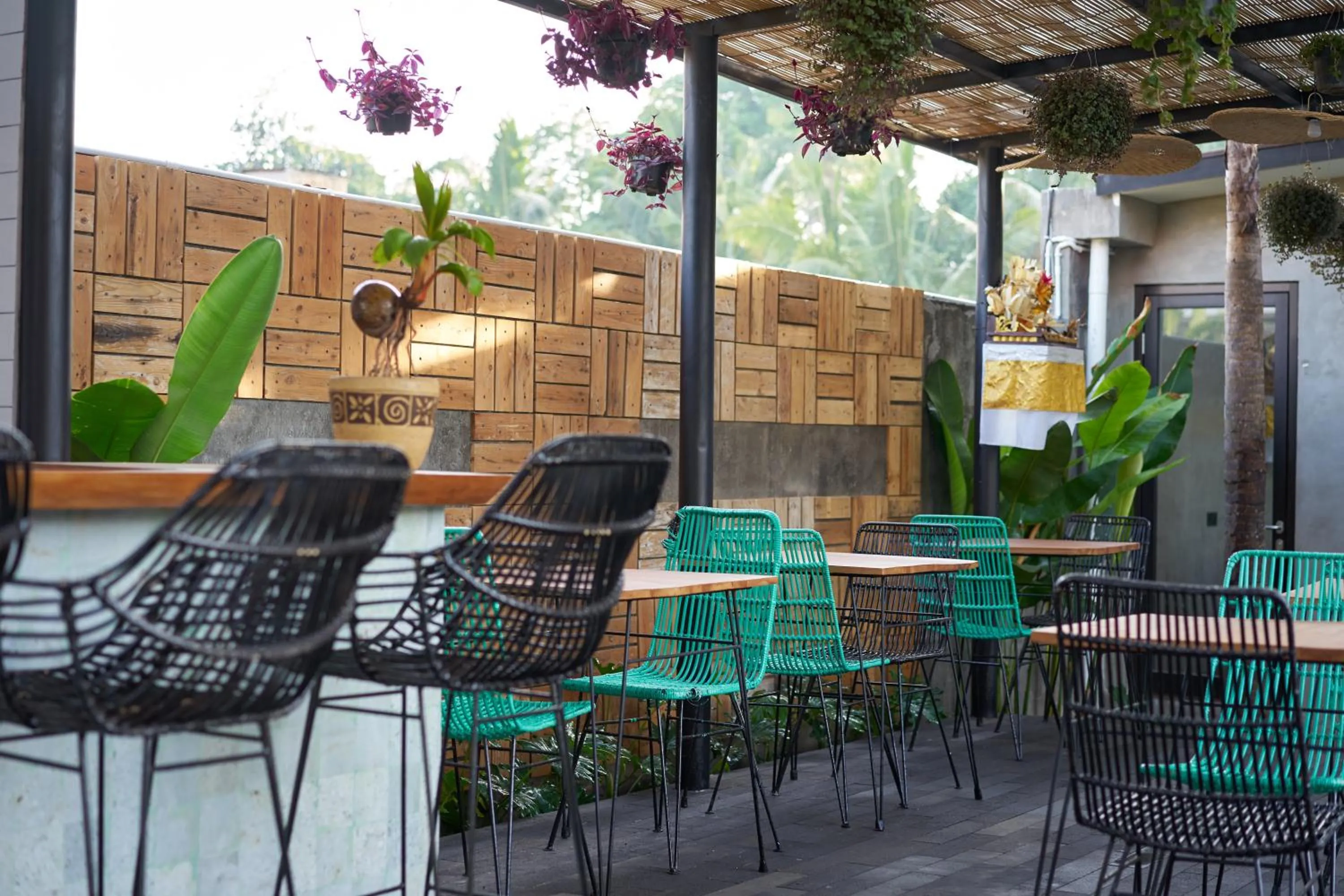 Seating area in Kubu Tropis