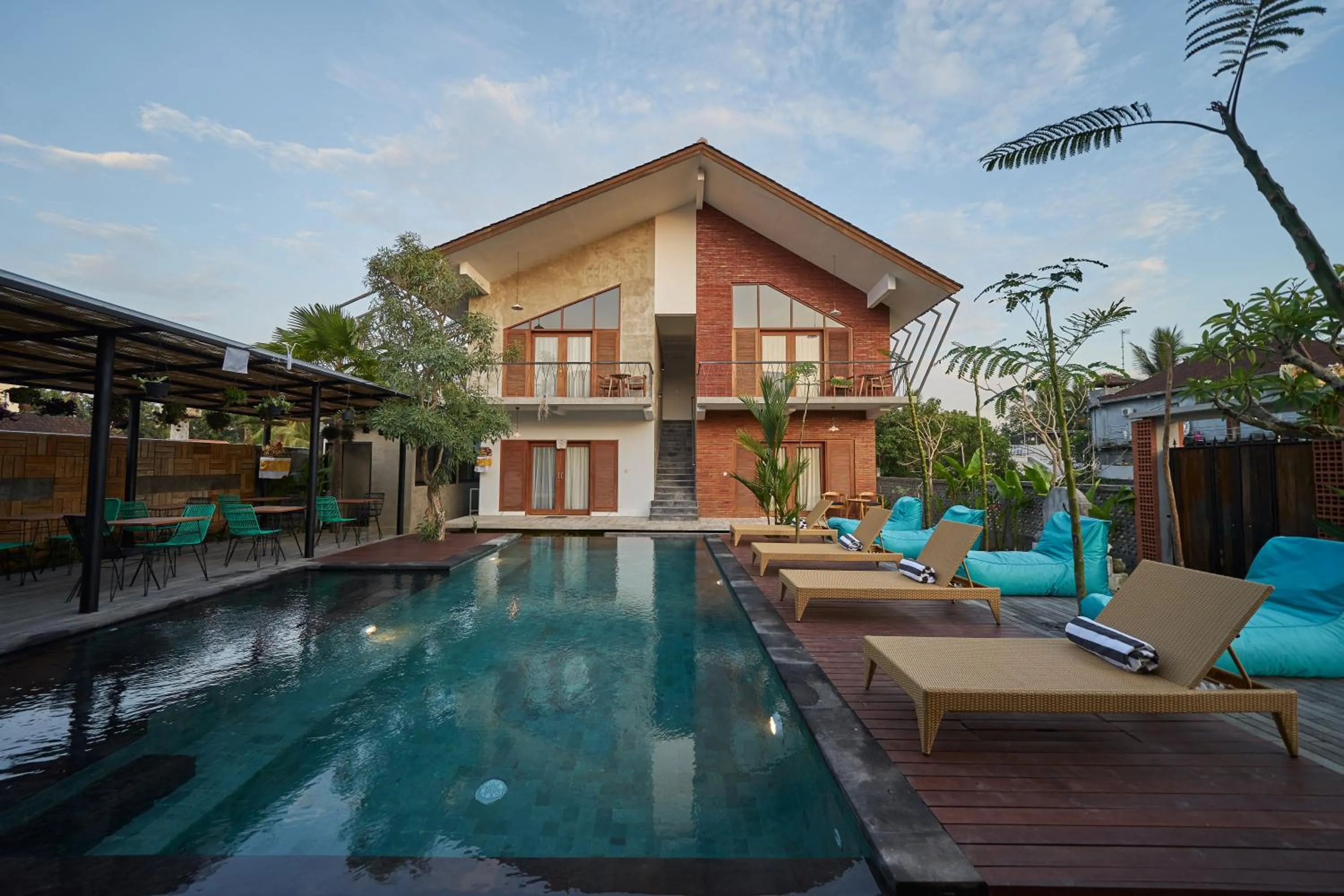 Property building in Kubu Tropis