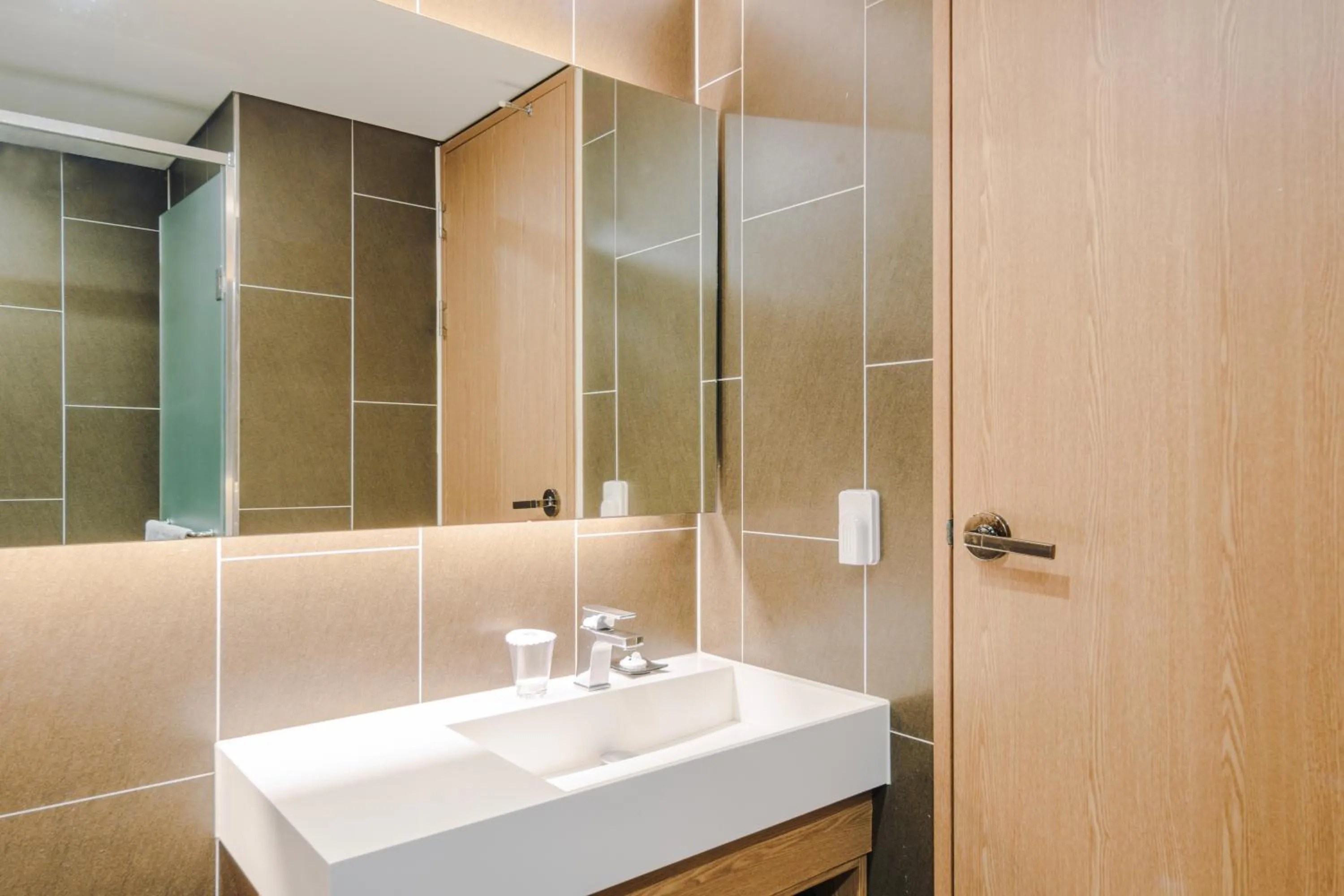 Hotel bridge Seogwipo