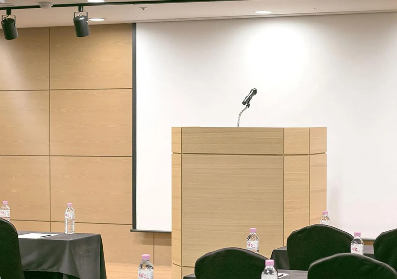 Business facilities in Hotel bridge Seogwipo