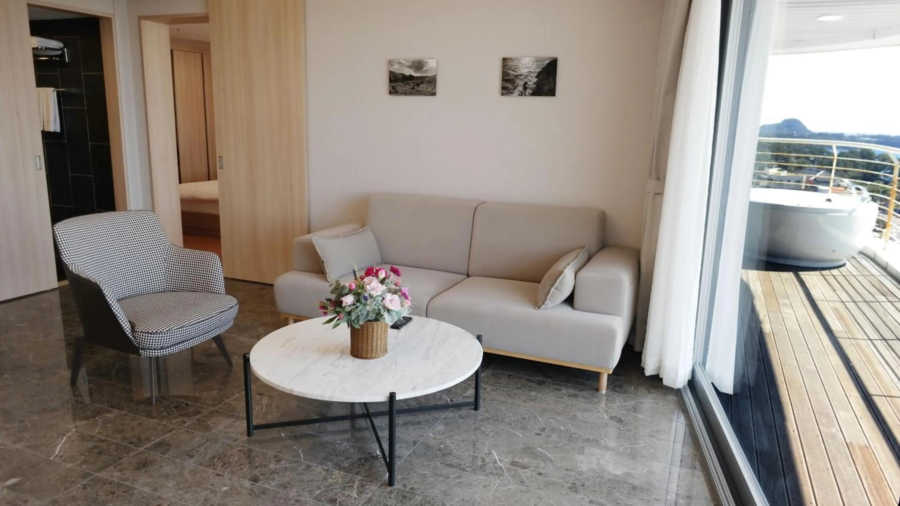 Hotel bridge Seogwipo