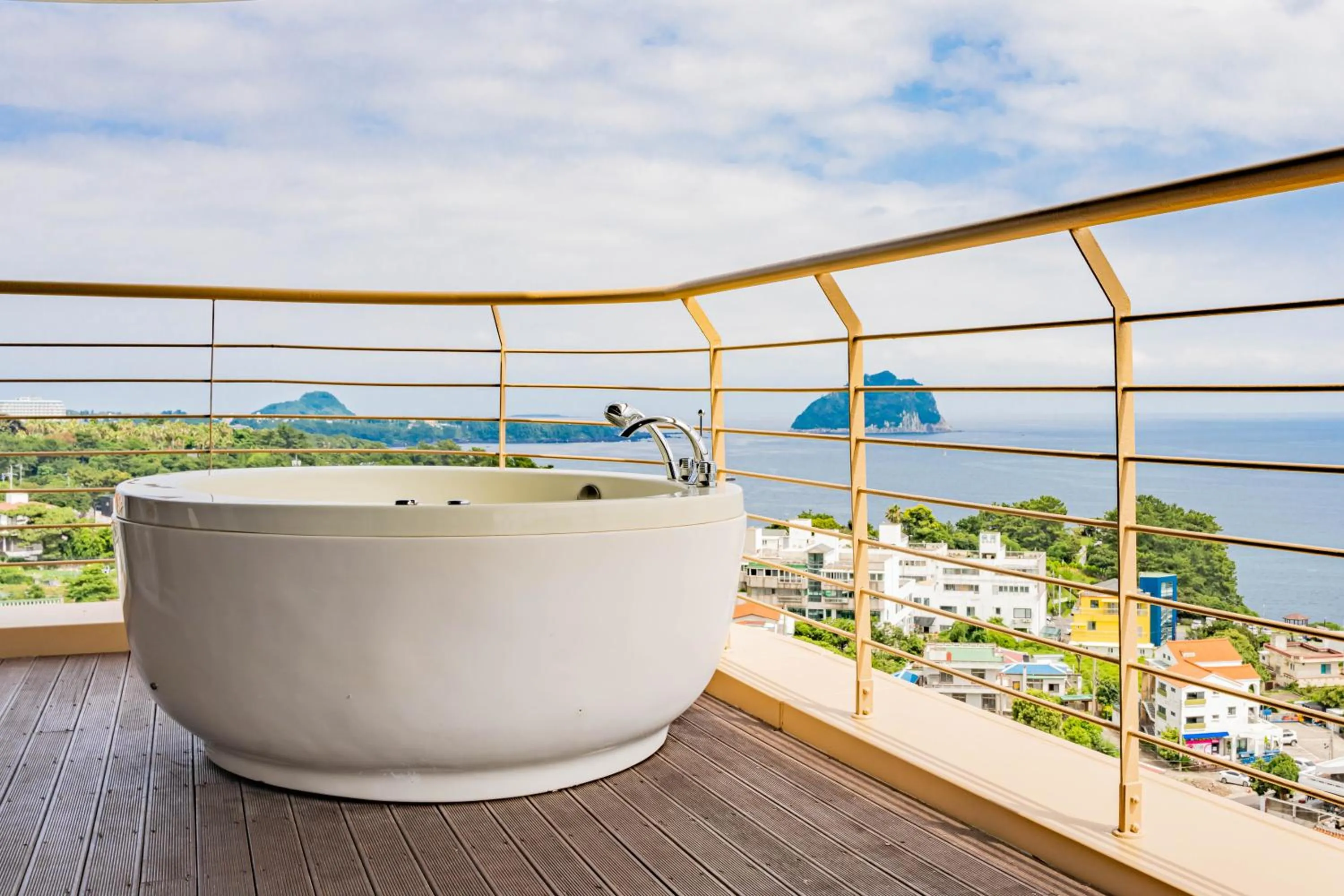 Hotel bridge Seogwipo