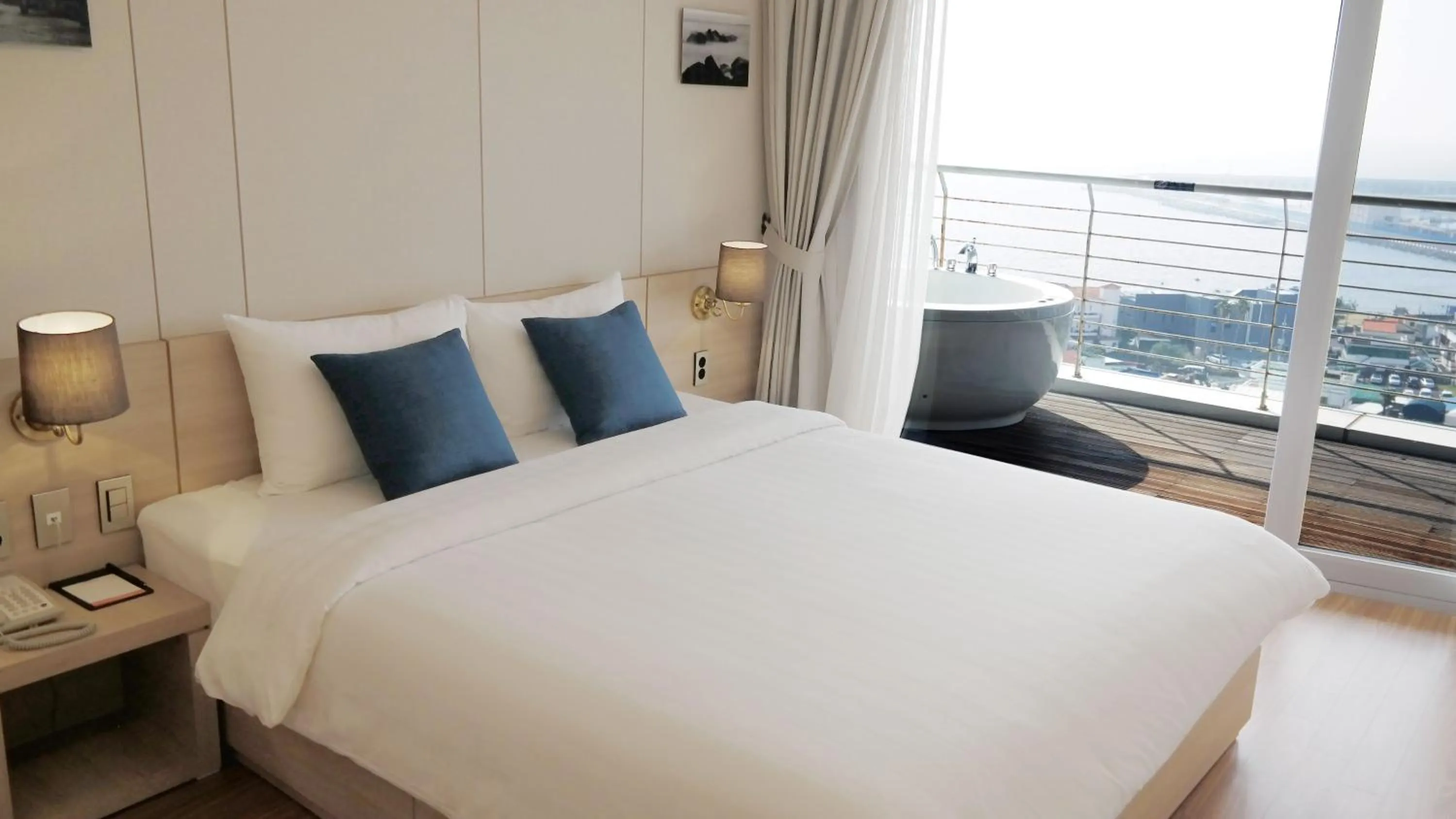 Bed in Hotel bridge Seogwipo