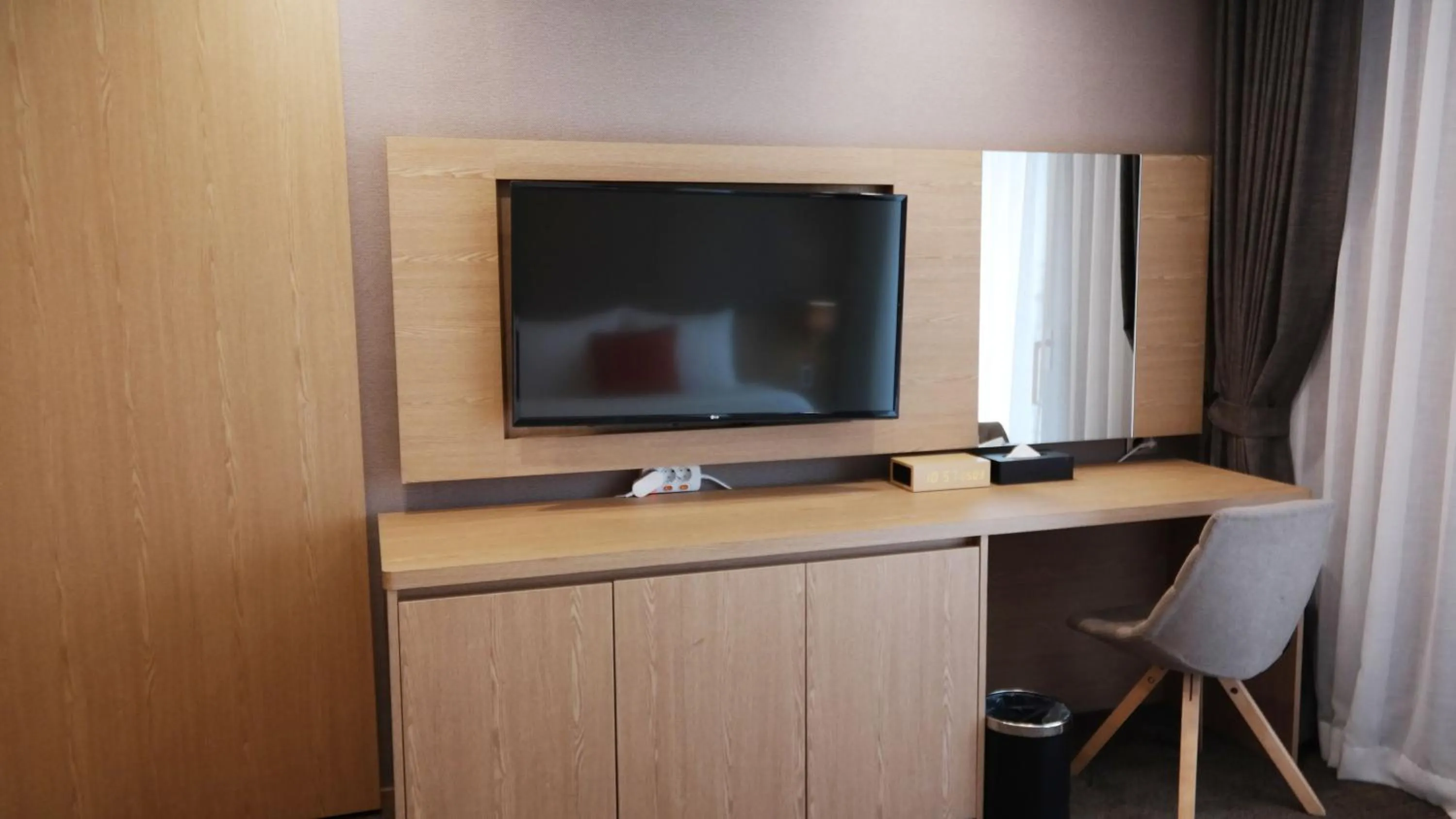 Hotel bridge Seogwipo