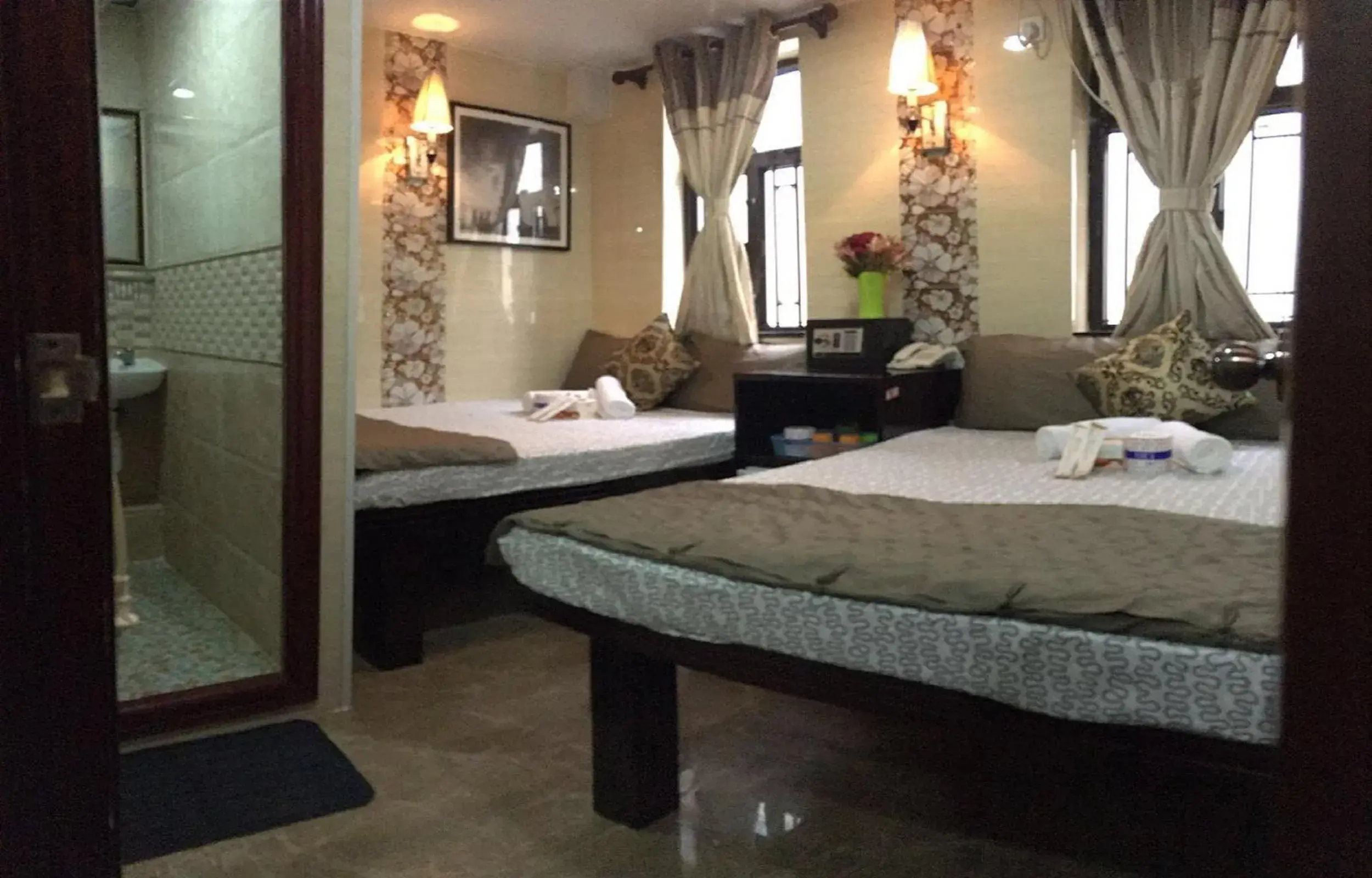 Decorative detail, Bed in Skystar Hostel Decorative detail, Bed in Skystar Hostel