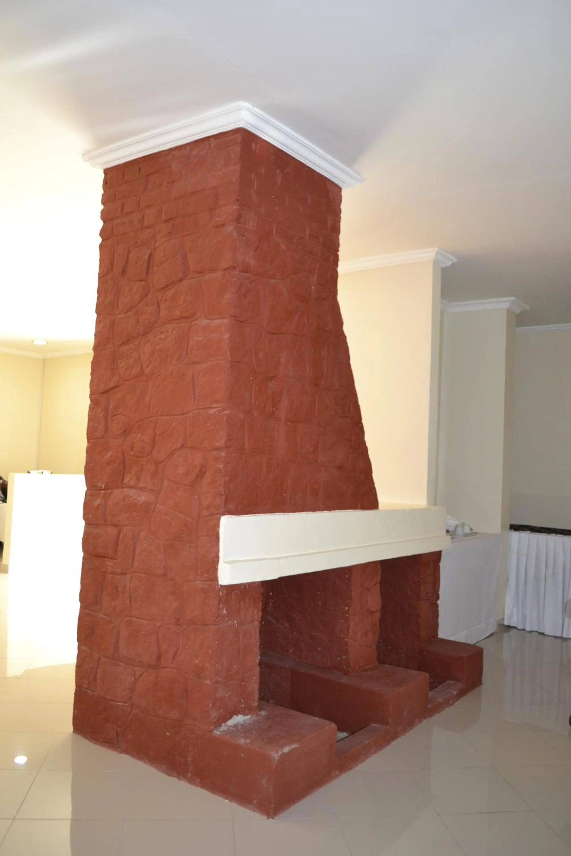 fireplace in Zakinn Hotel Gangilonga