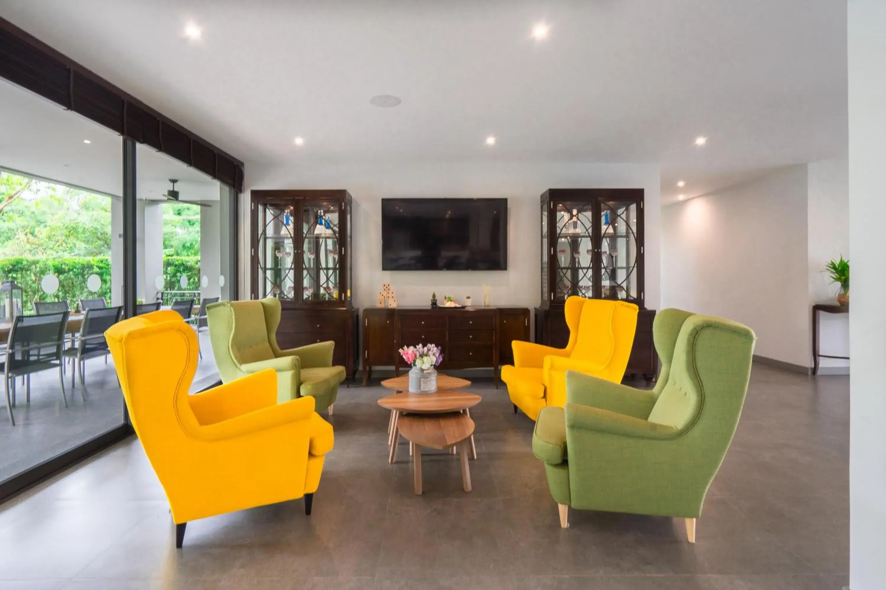Communal lounge/ TV room, Seating Area in The Sala Pattaya - SHA Certified