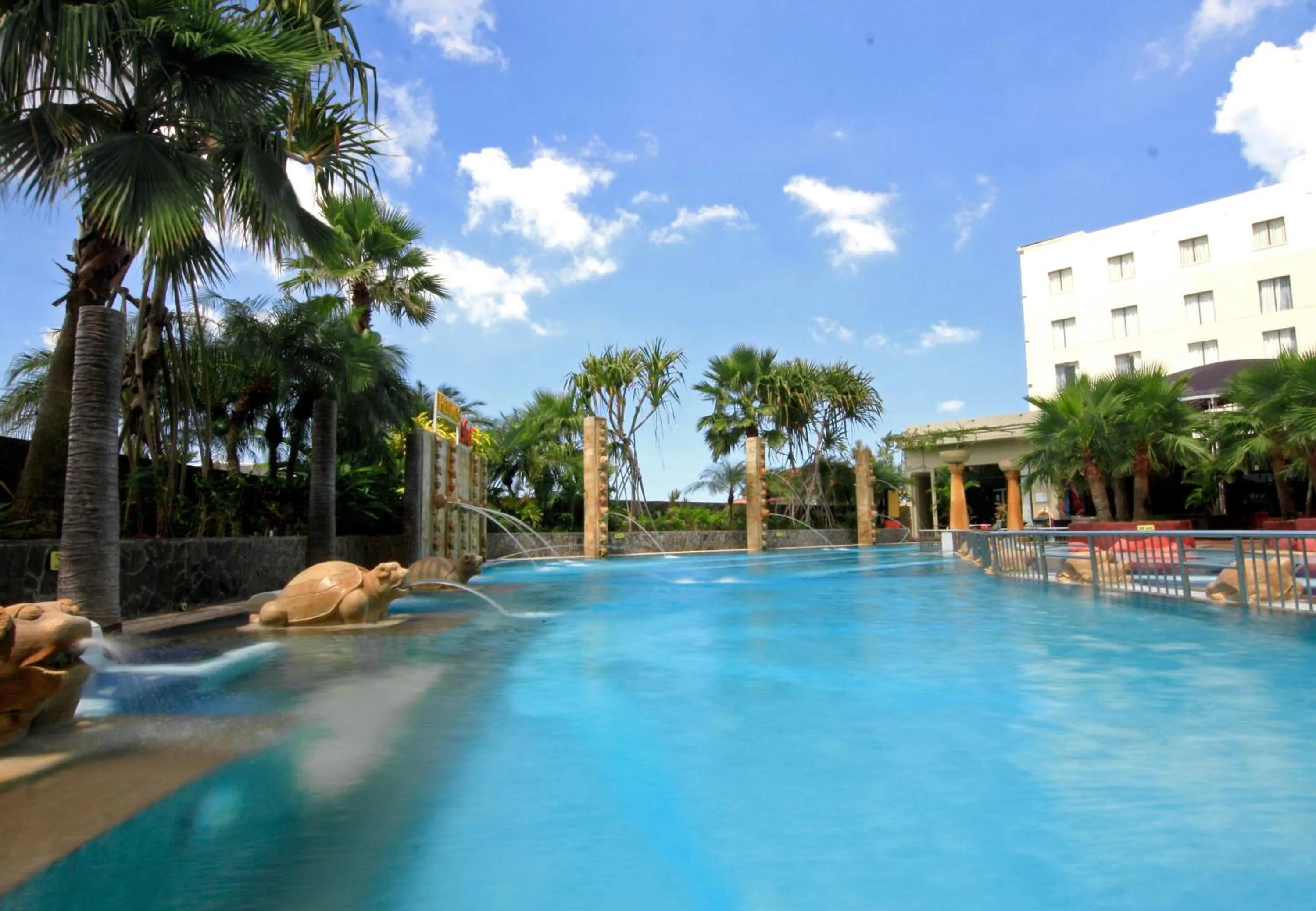 Swimming pool in Hermes Palace Hotel Banda Aceh