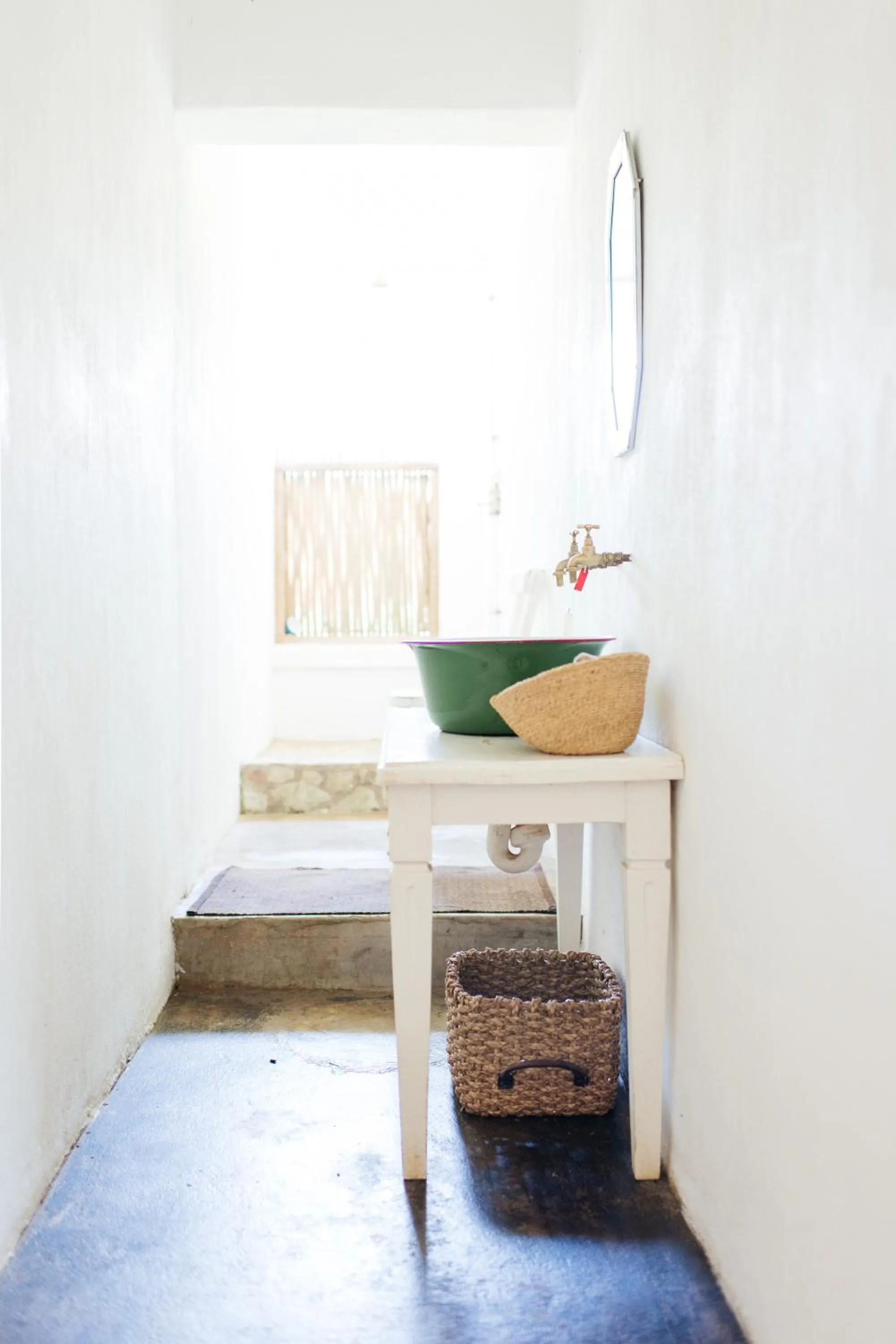 Bathroom, Bed in The Cowshed