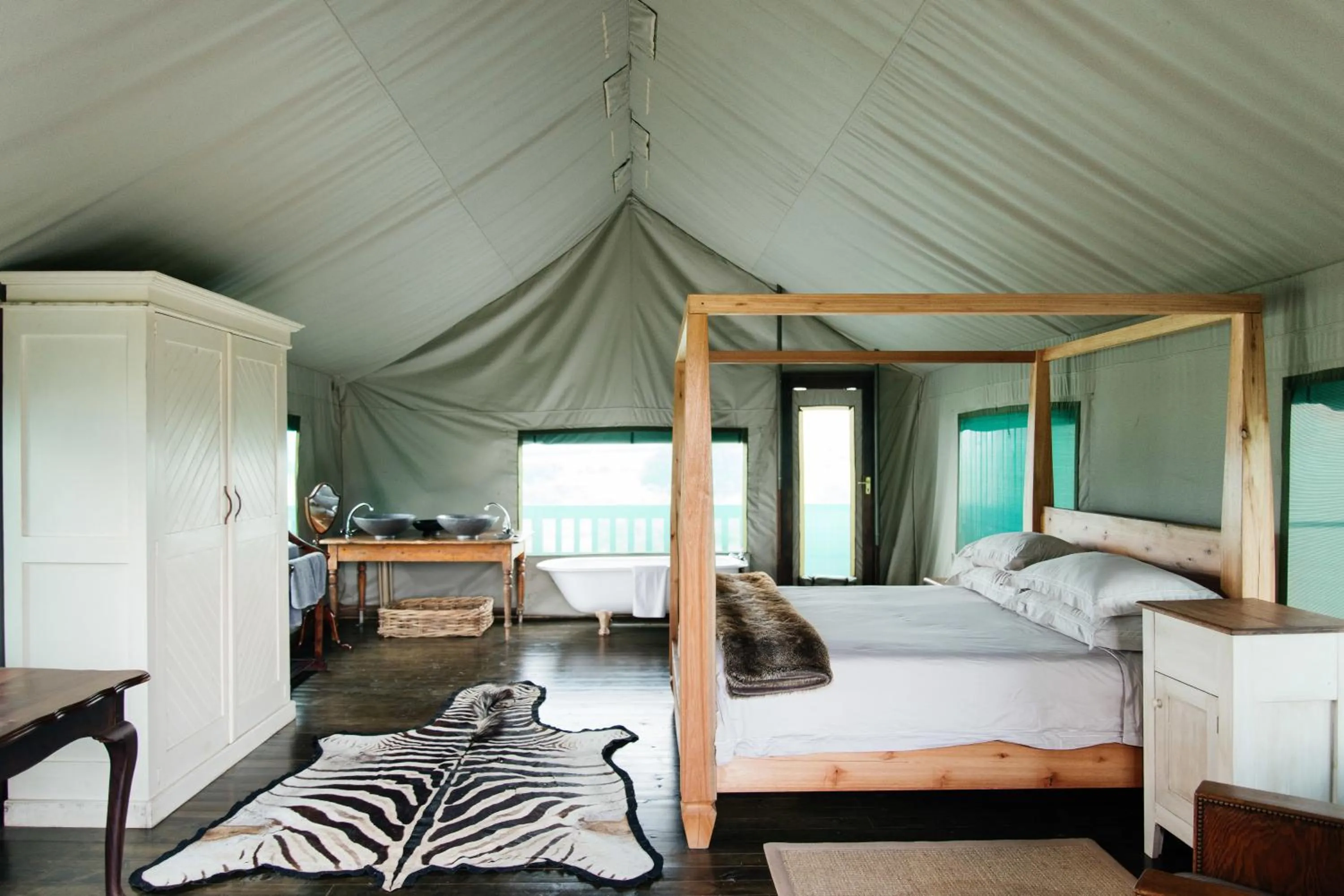 Photo of the whole room, Bed in The Cowshed