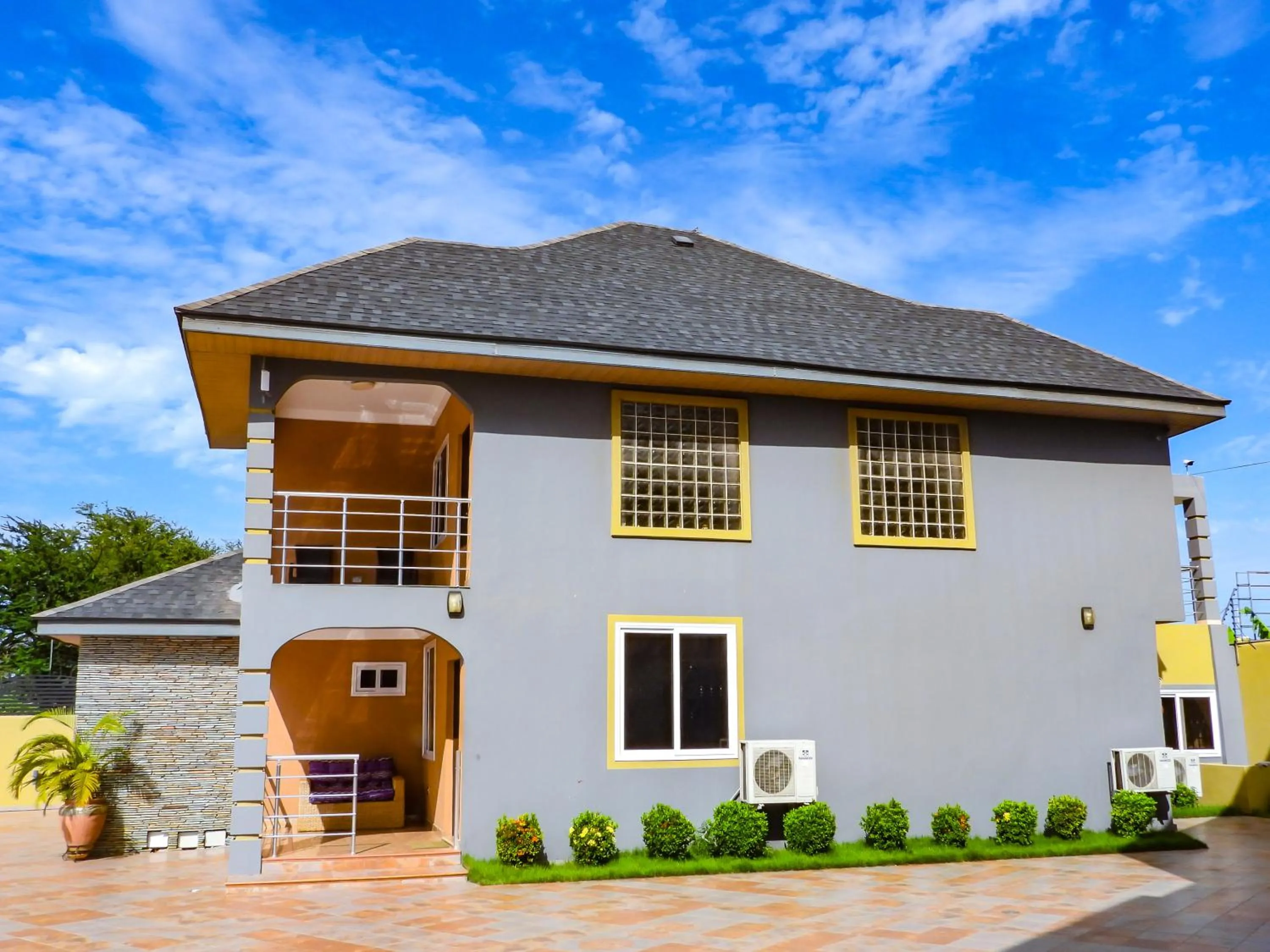 Property building in Bays Lodge, Accra