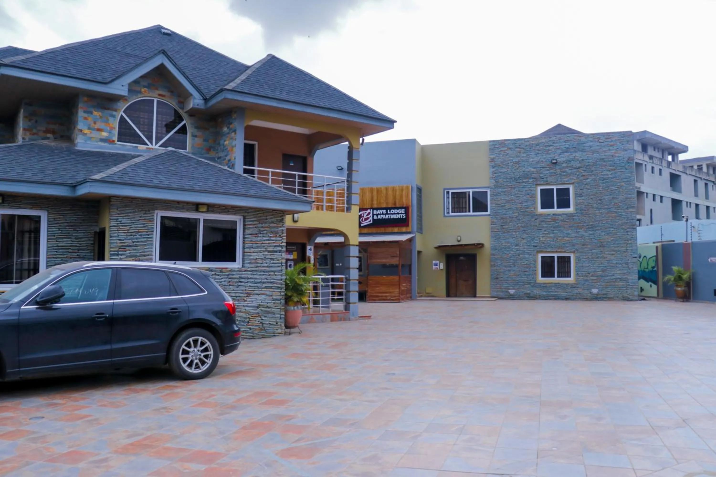 Property building in Bays Lodge, Accra