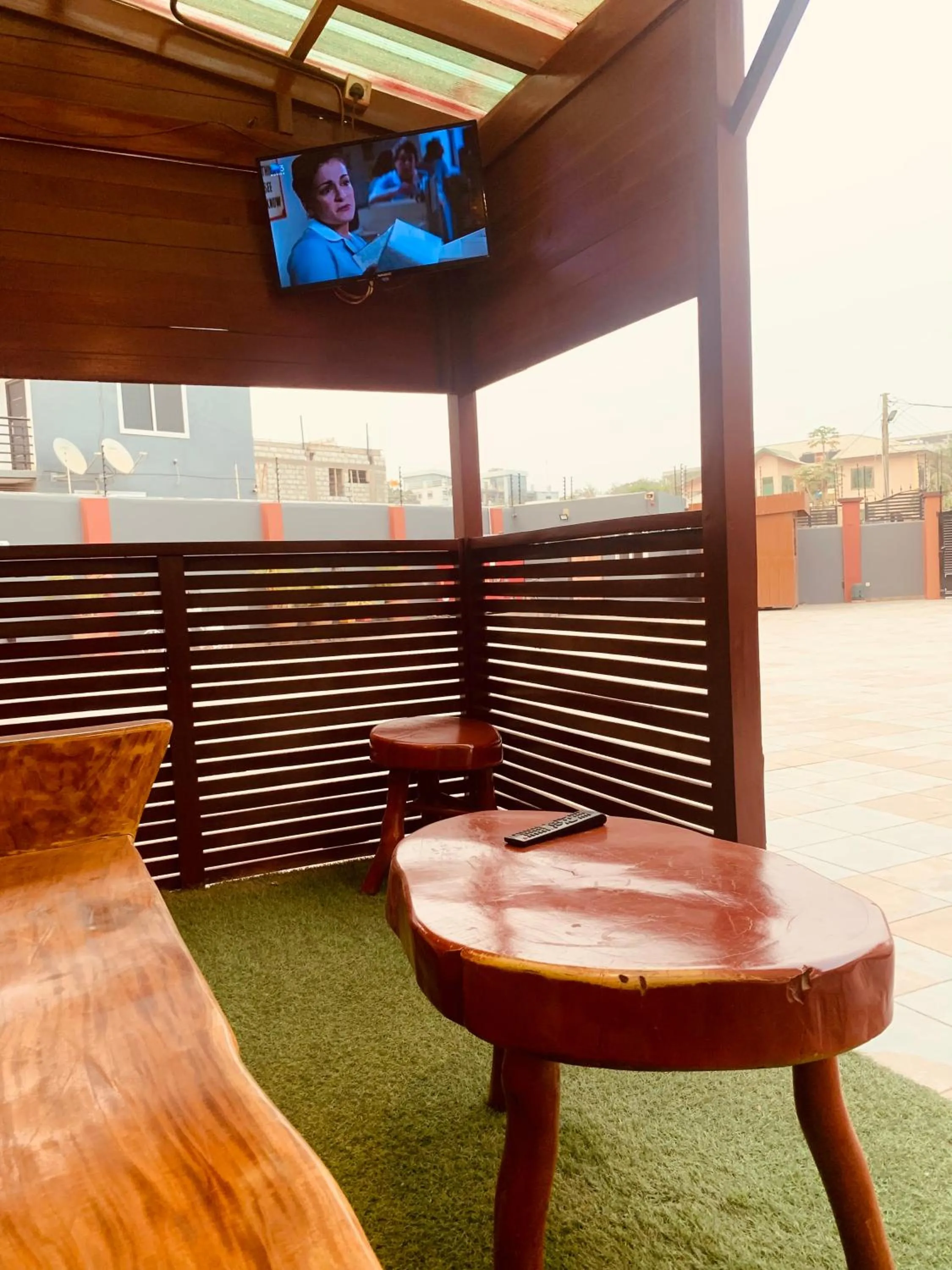 TV and multimedia in Bays Lodge, Accra