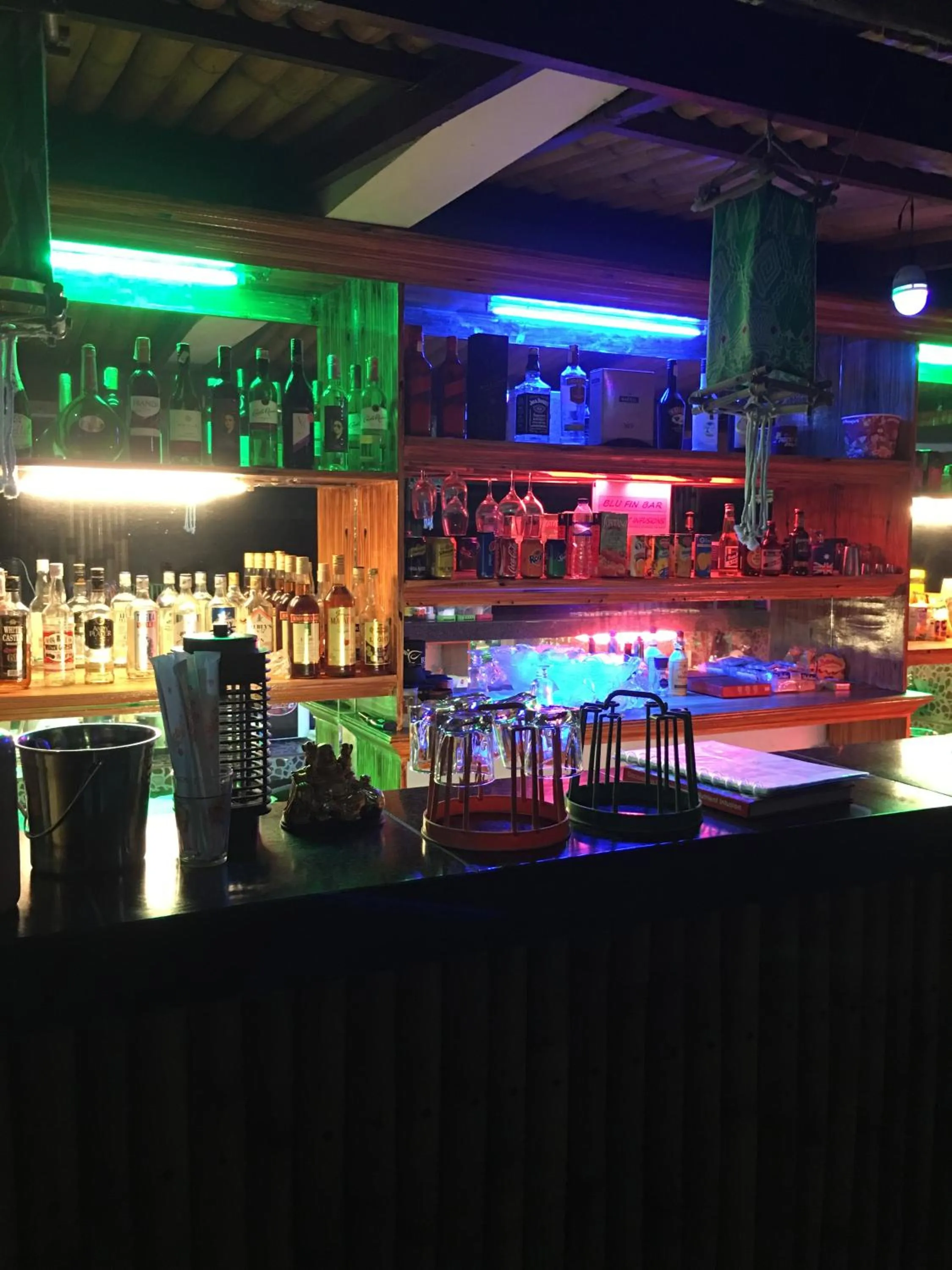 Lounge or bar in Turtle Cove Exclusive Island Resort