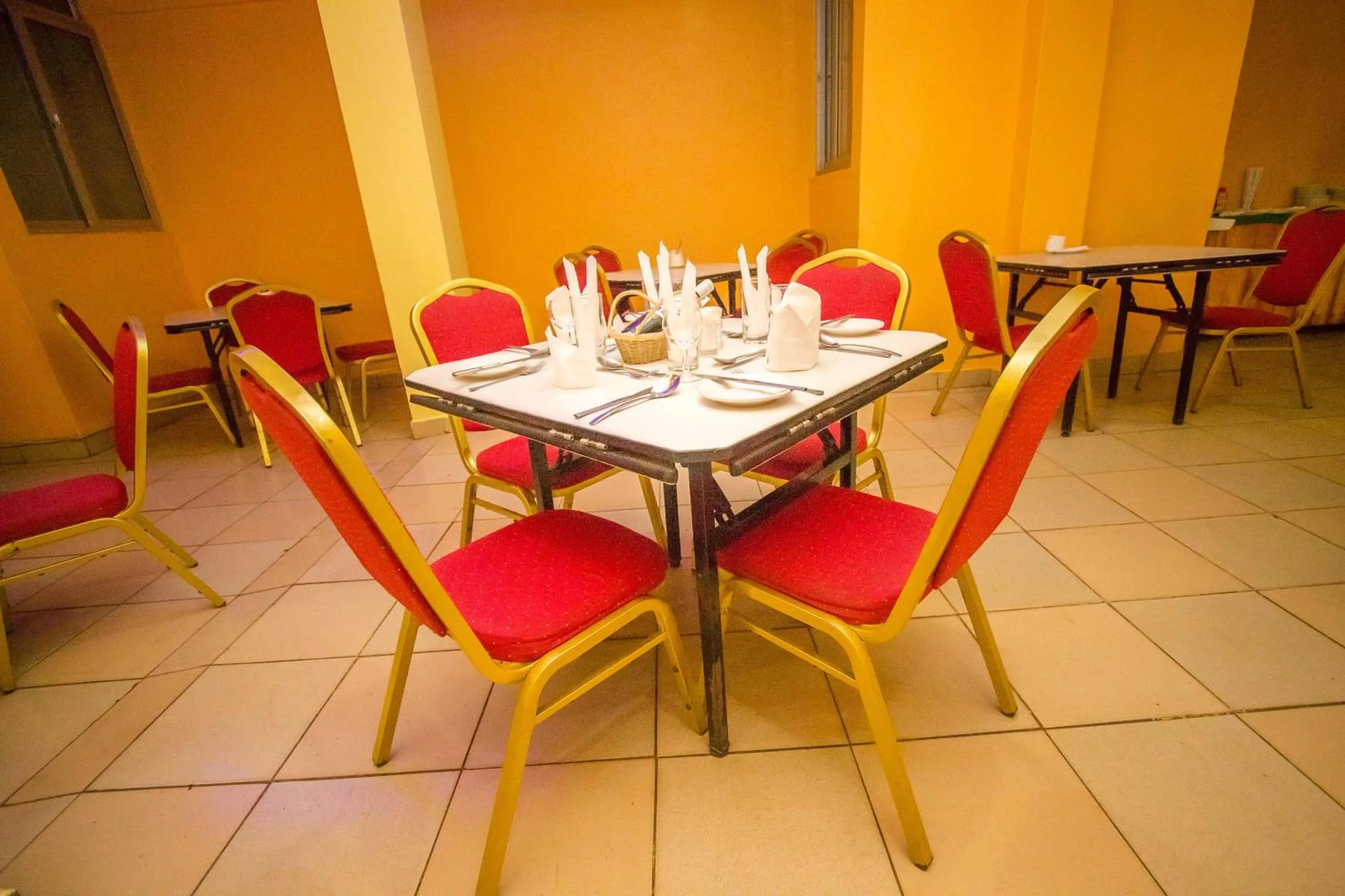 Restaurant/places to eat in Eland Safari Hotel Nyeri