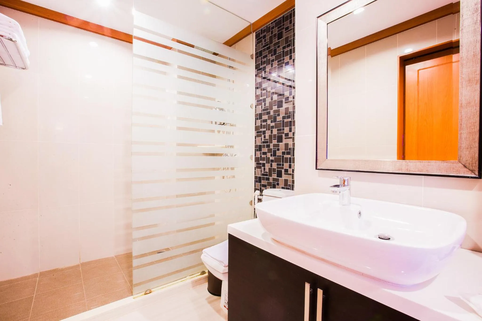 Romantic Khon Kaen Hotel