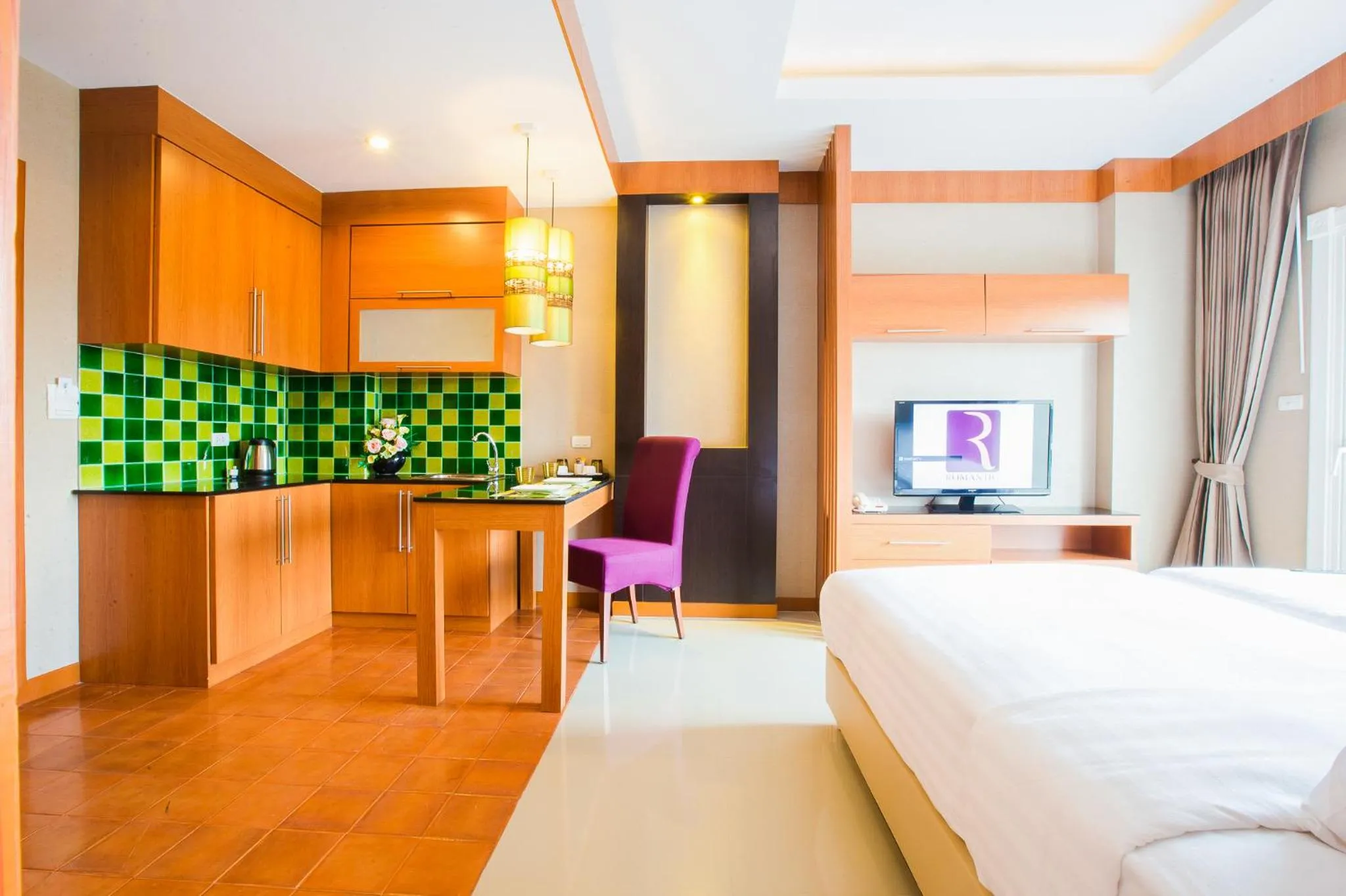 Bedroom, Bed in Romantic Khon Kaen Hotel