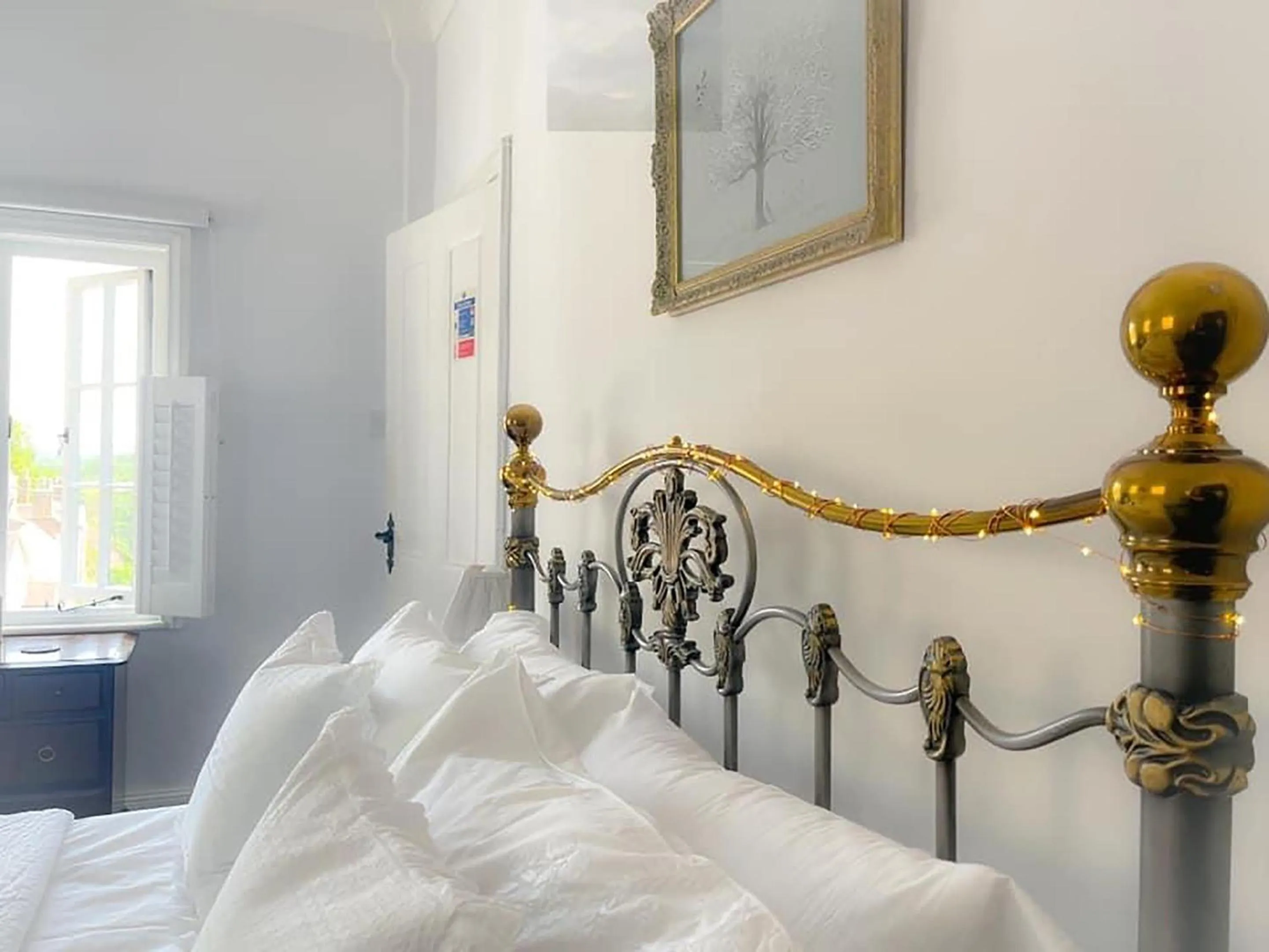 Bedroom, Bed in Heritage View Guest House