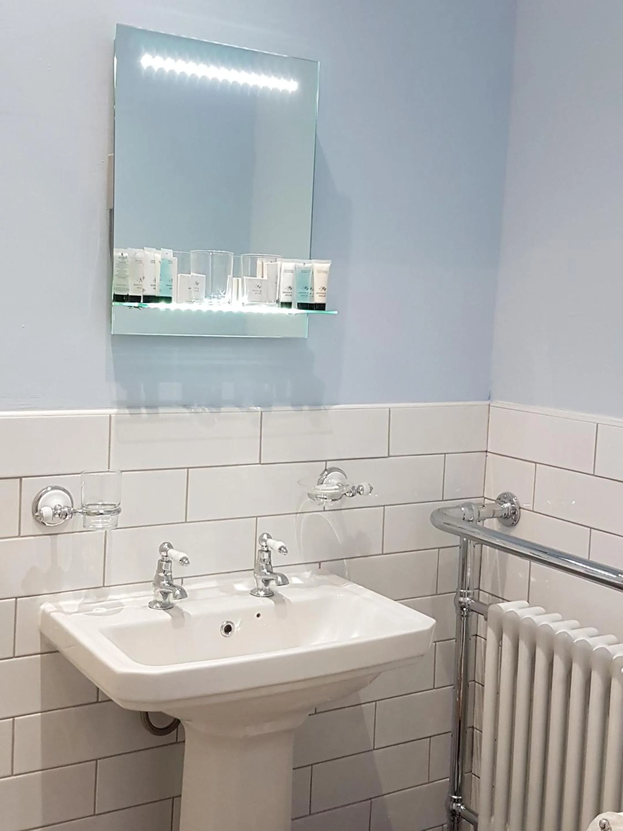 Bathroom in Heritage View Guest House