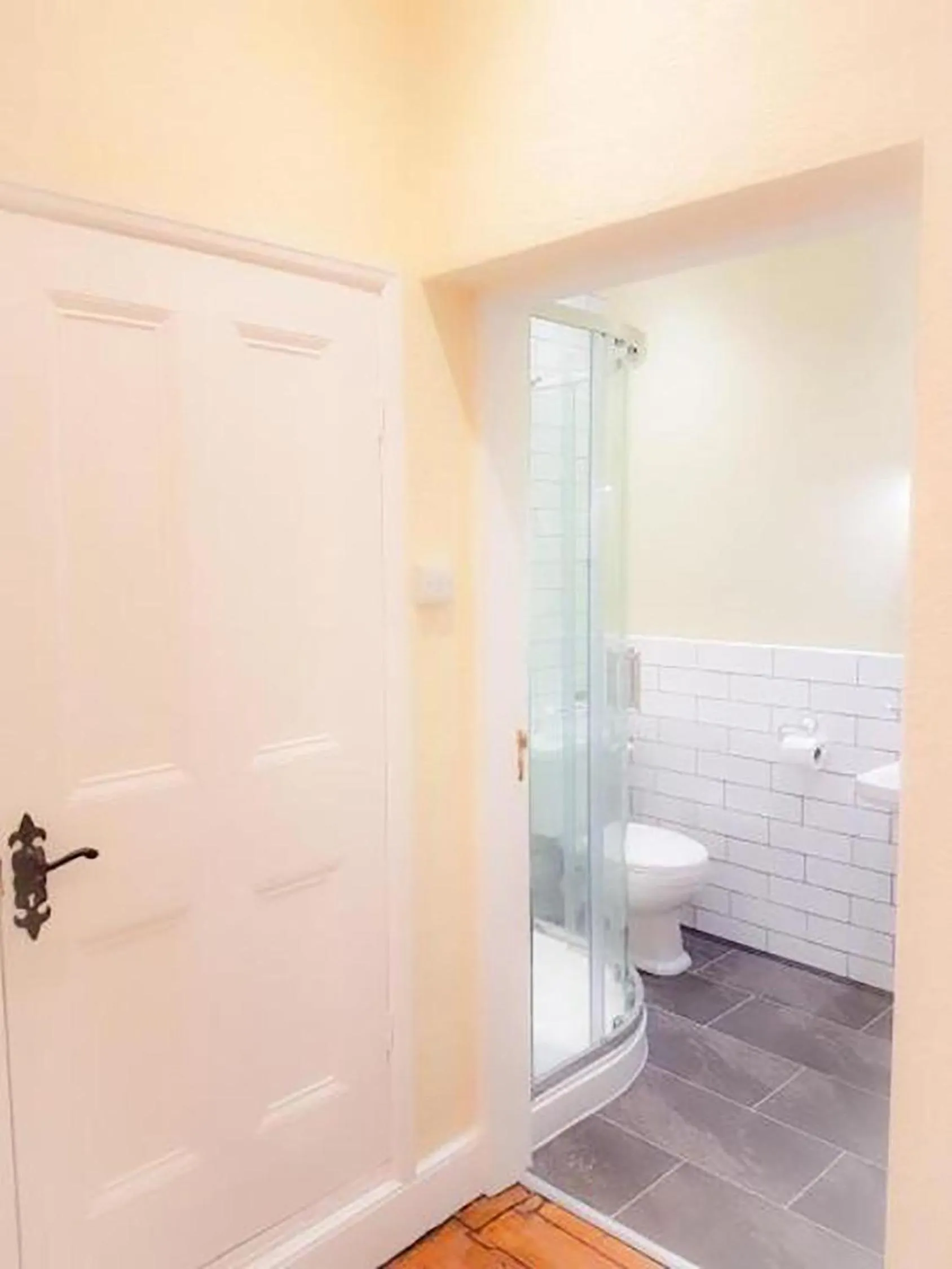 Bathroom in Heritage View Guest House