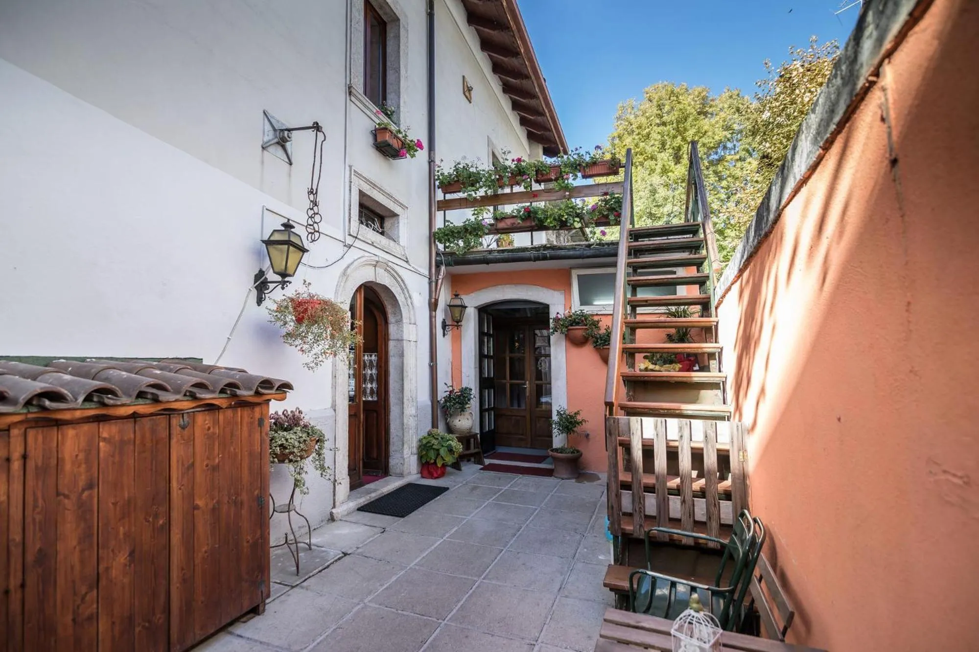 Property building in Albergo il Plistia