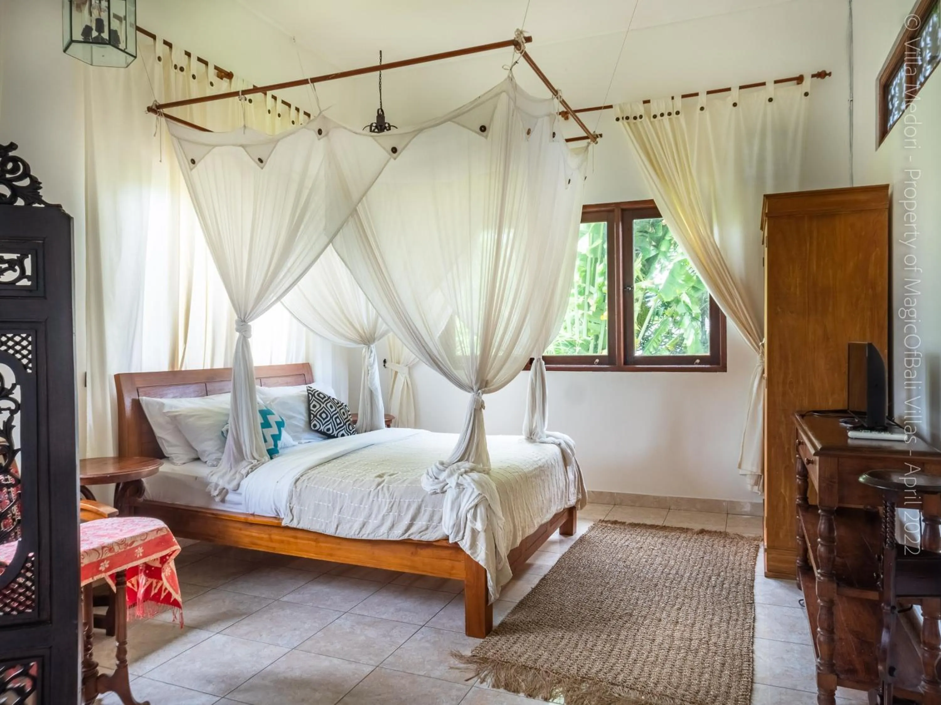 Bed in Medori Villa Seminyak