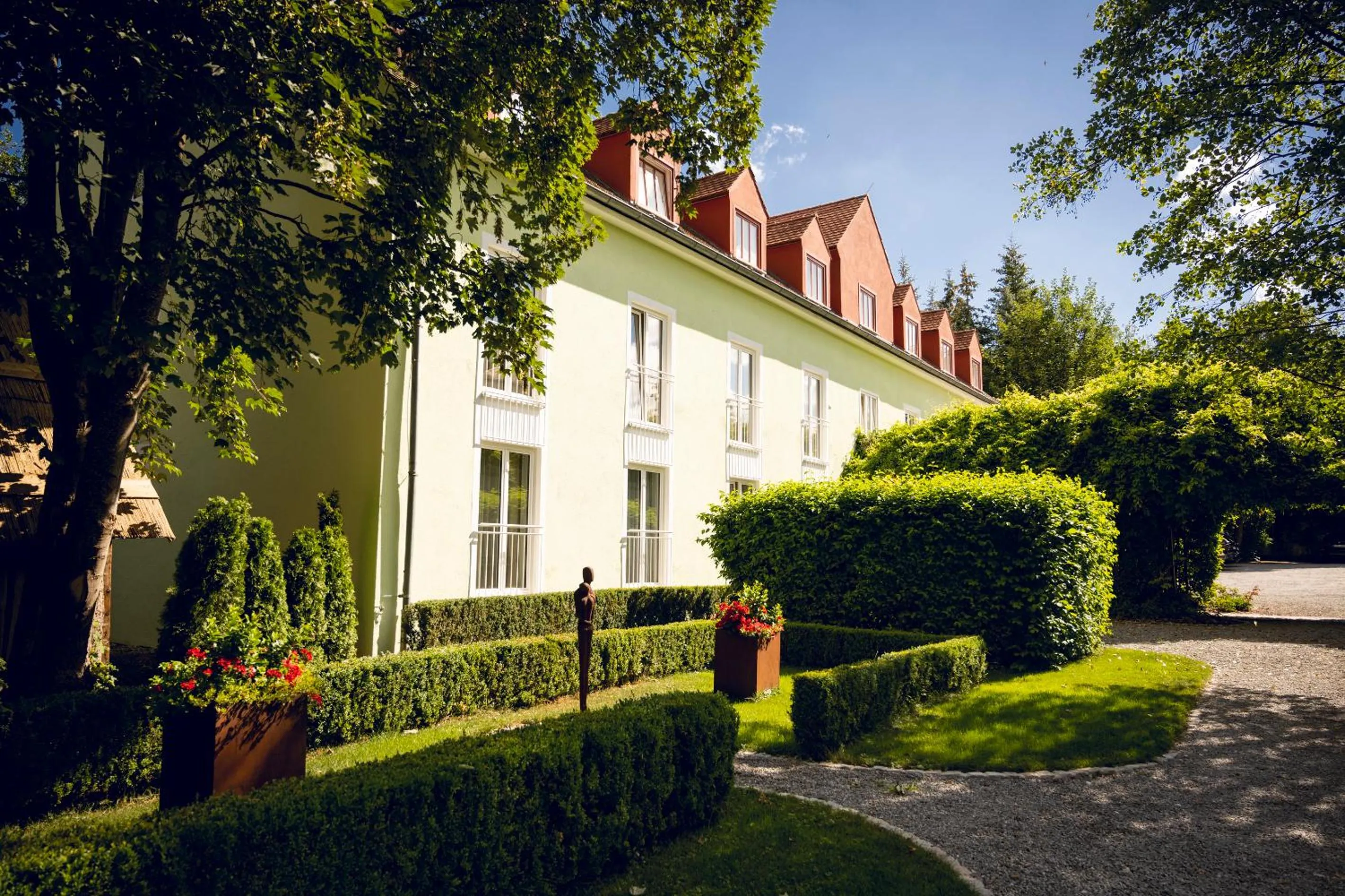 Schlosshotel Neufahrn