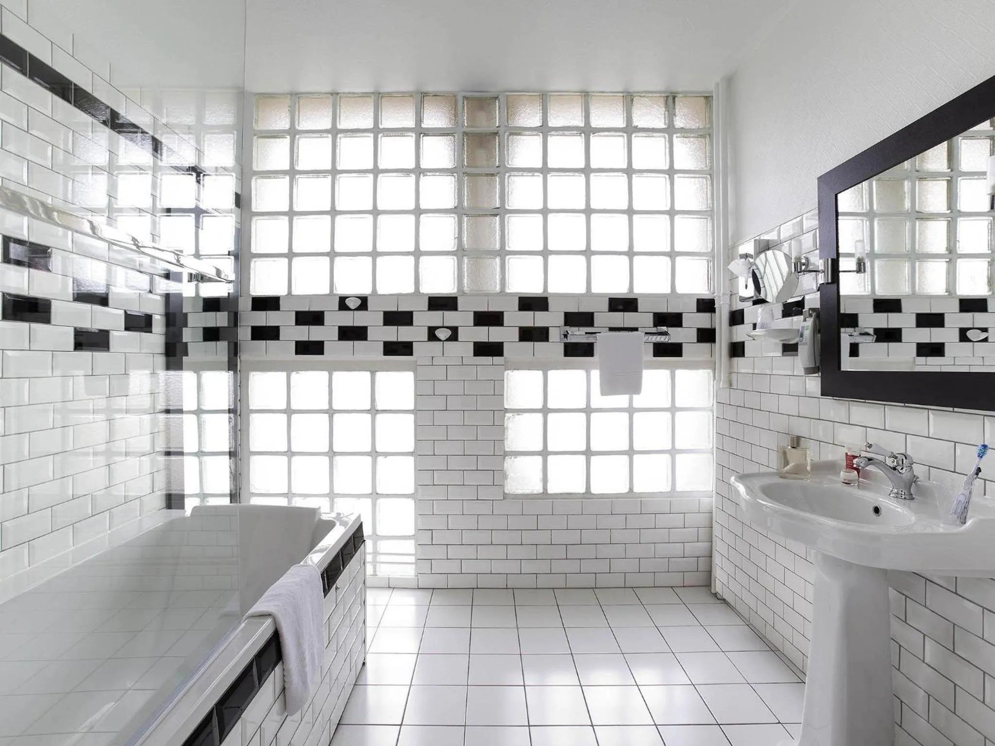 Bedroom in ibis Styles Le Havre Centre