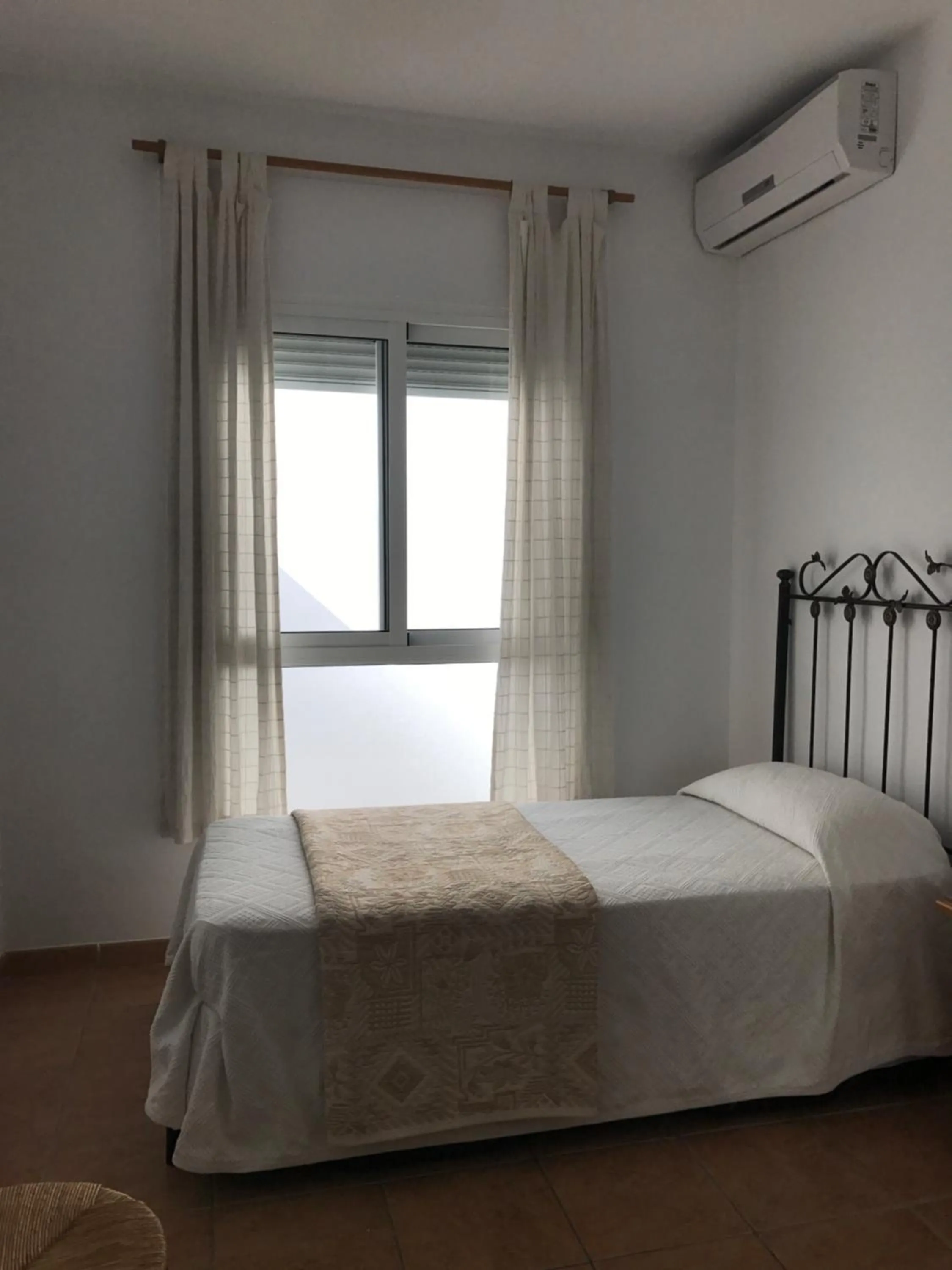 Bedroom, Bed in Easy Nerja Apartments