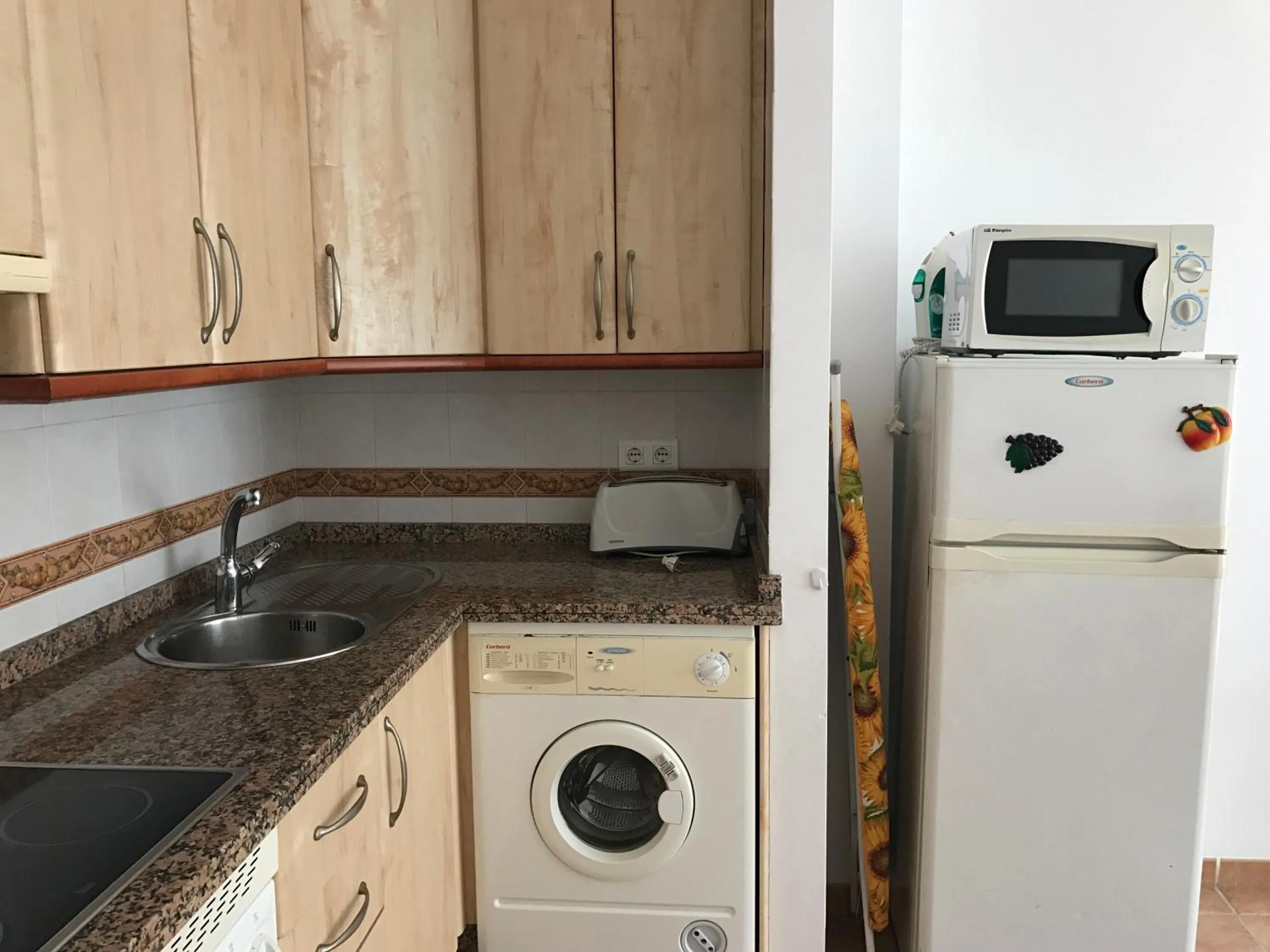 Kitchen or kitchenette in Easy Nerja Apartments