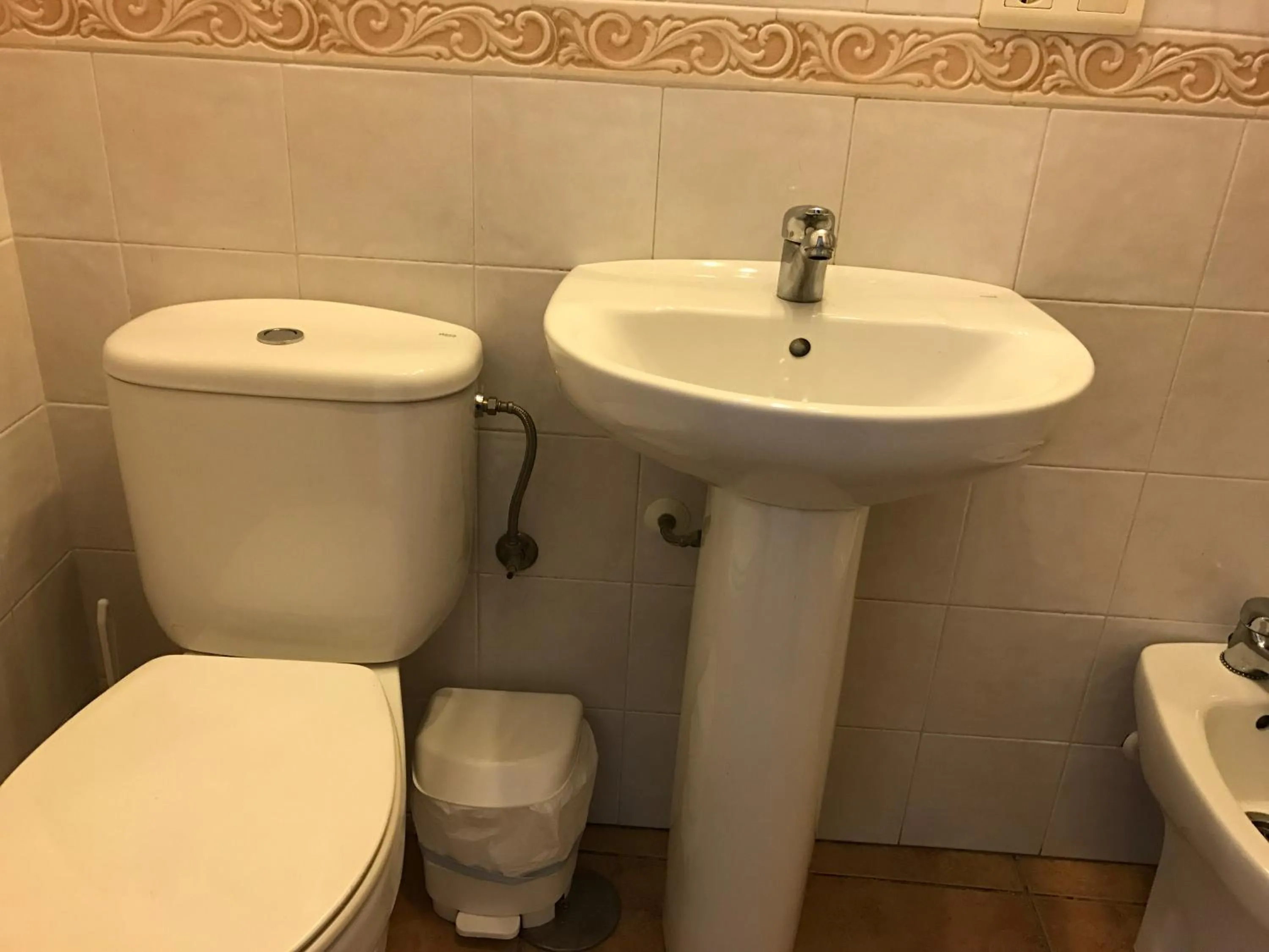 Bathroom in Easy Nerja Apartments