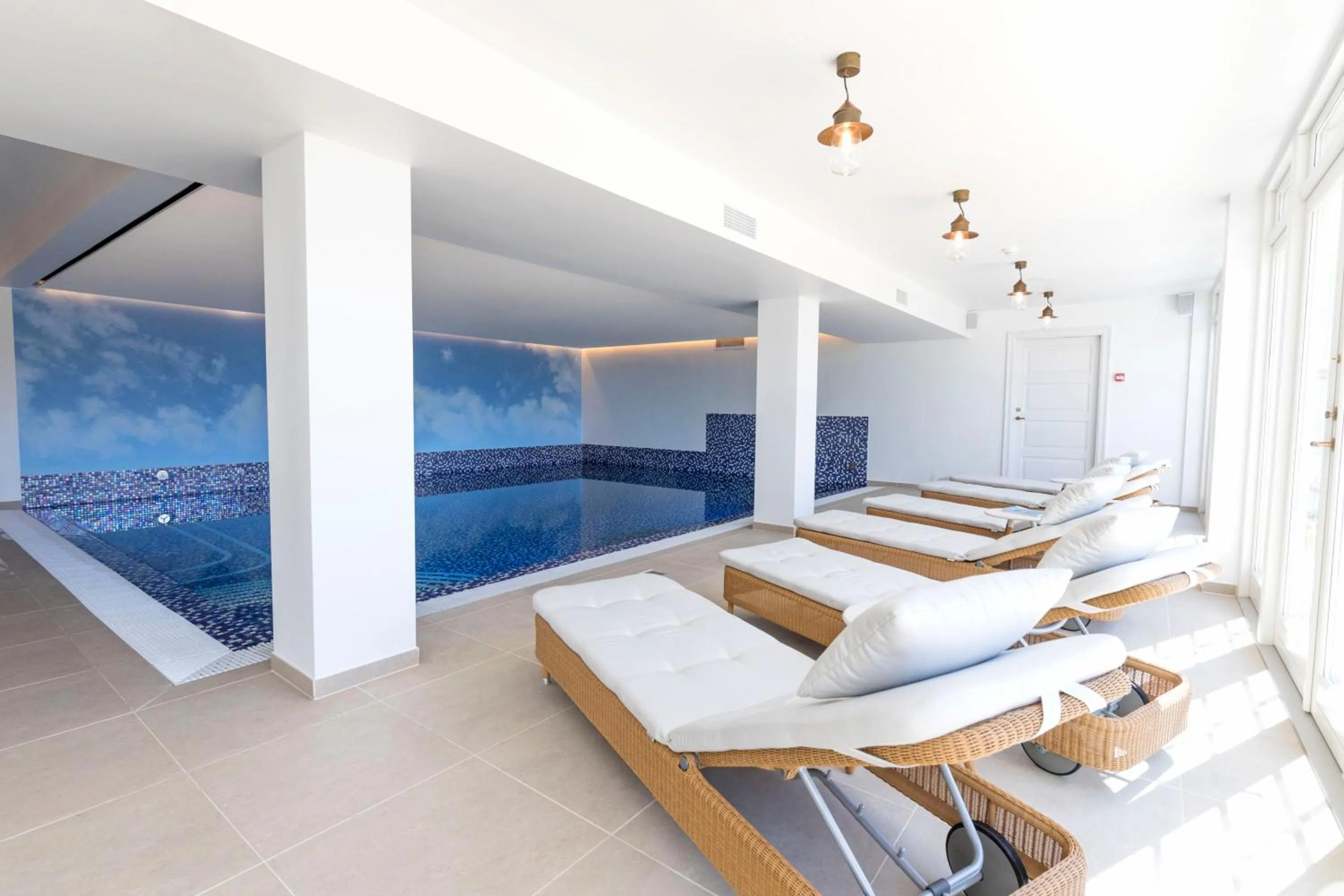 Swimming pool in Strandhotellet