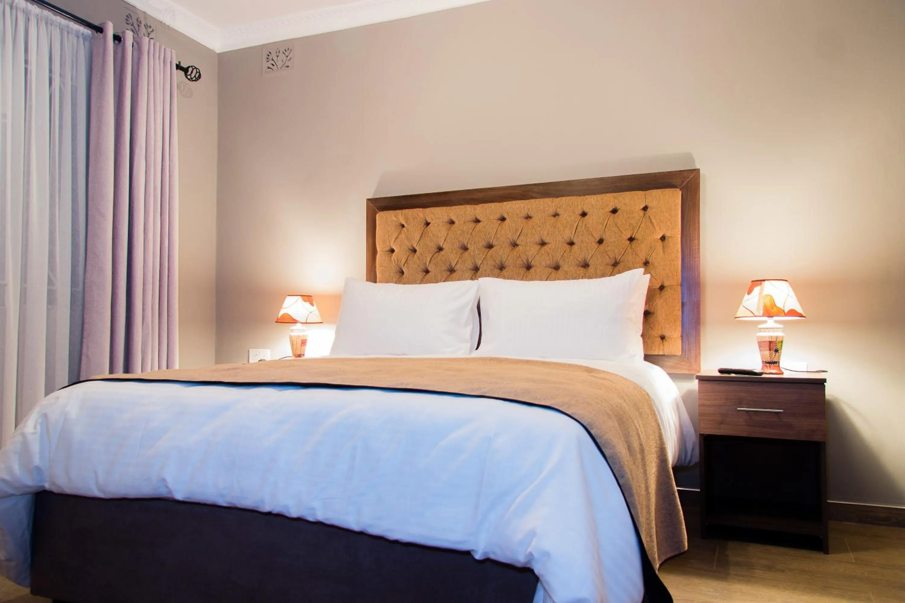 Bed in Sarum Lodge