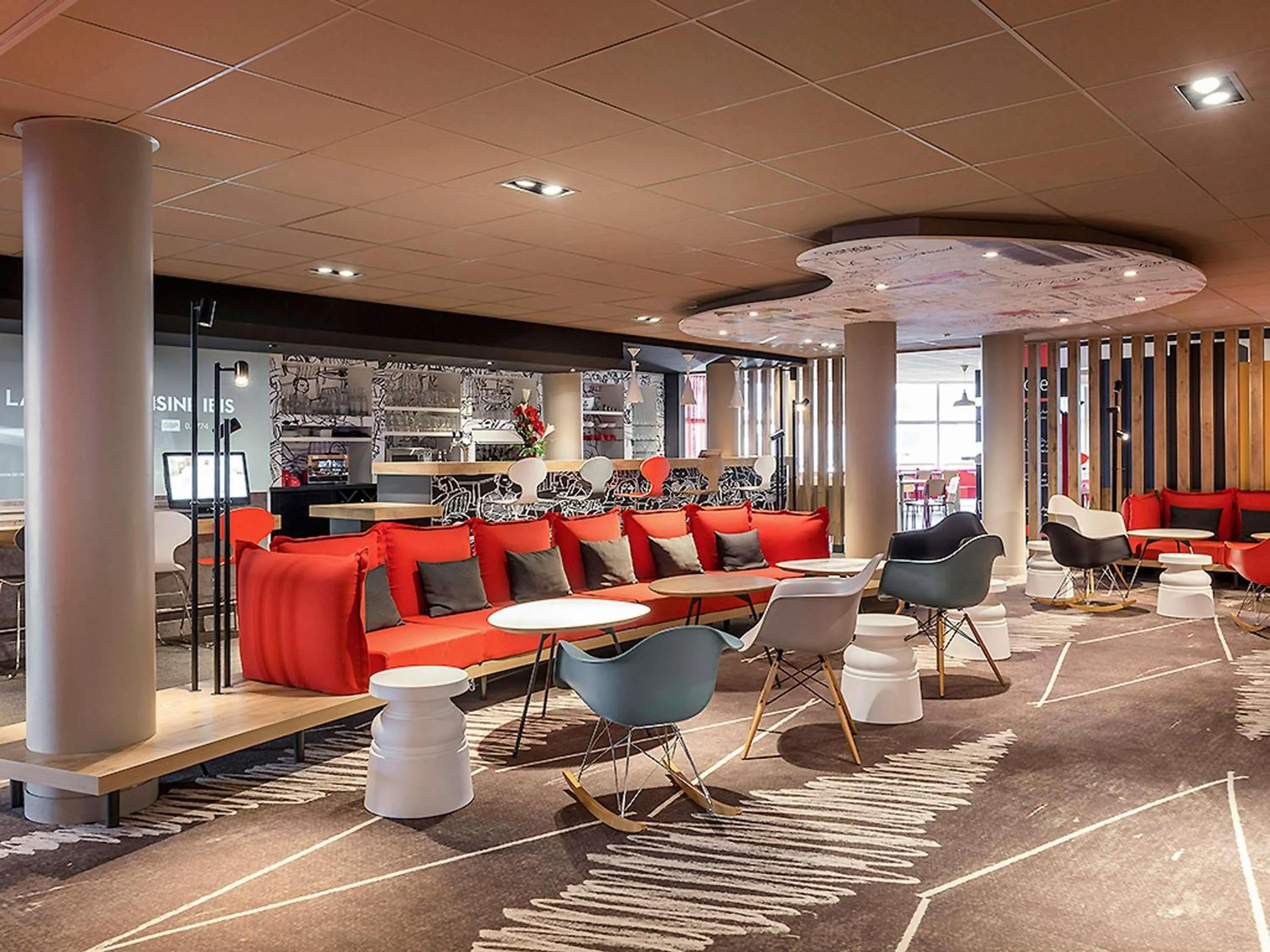 Lounge or bar in ibis Le Havre Centre
