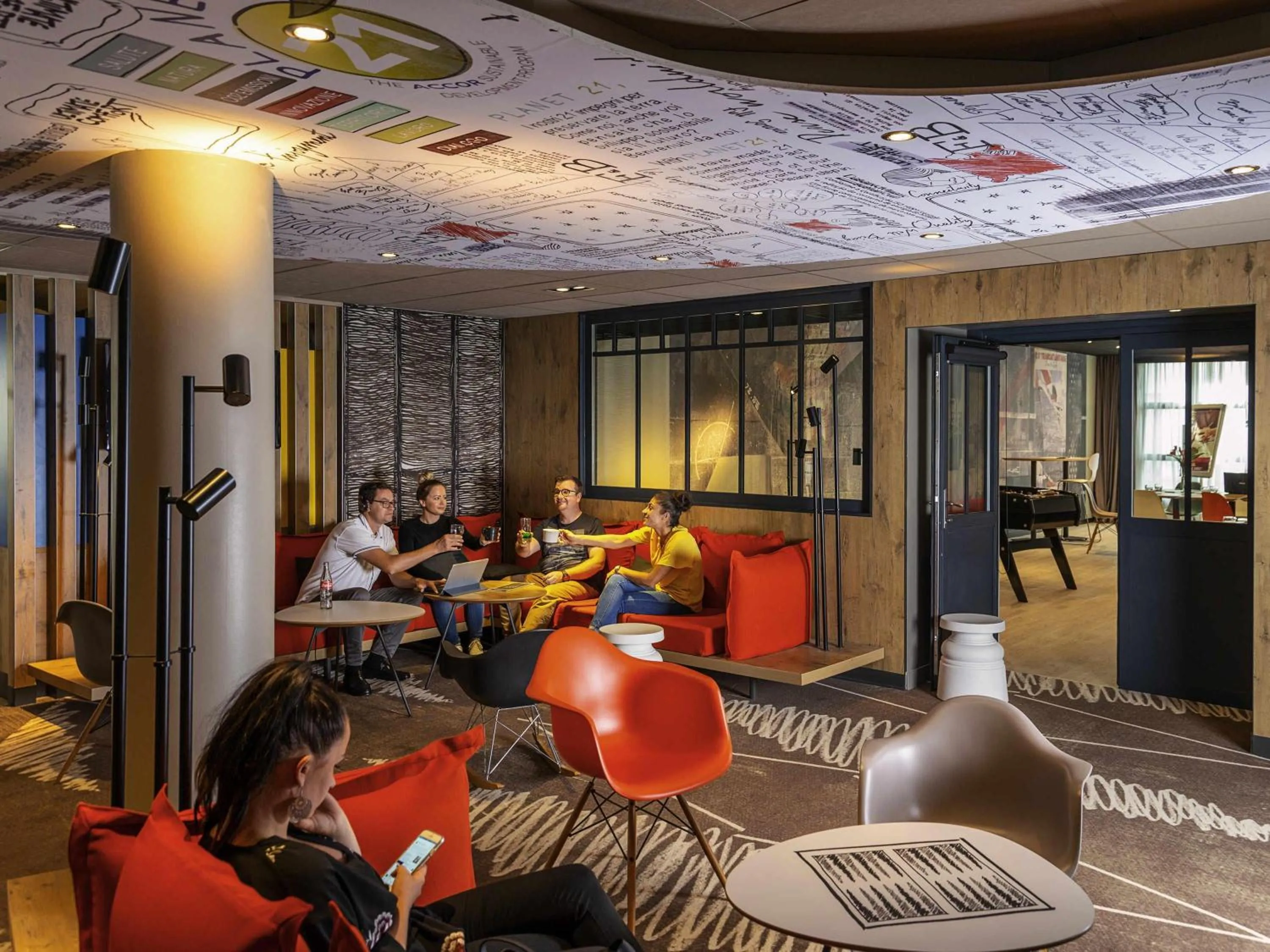 Lounge or bar in ibis Le Havre Centre