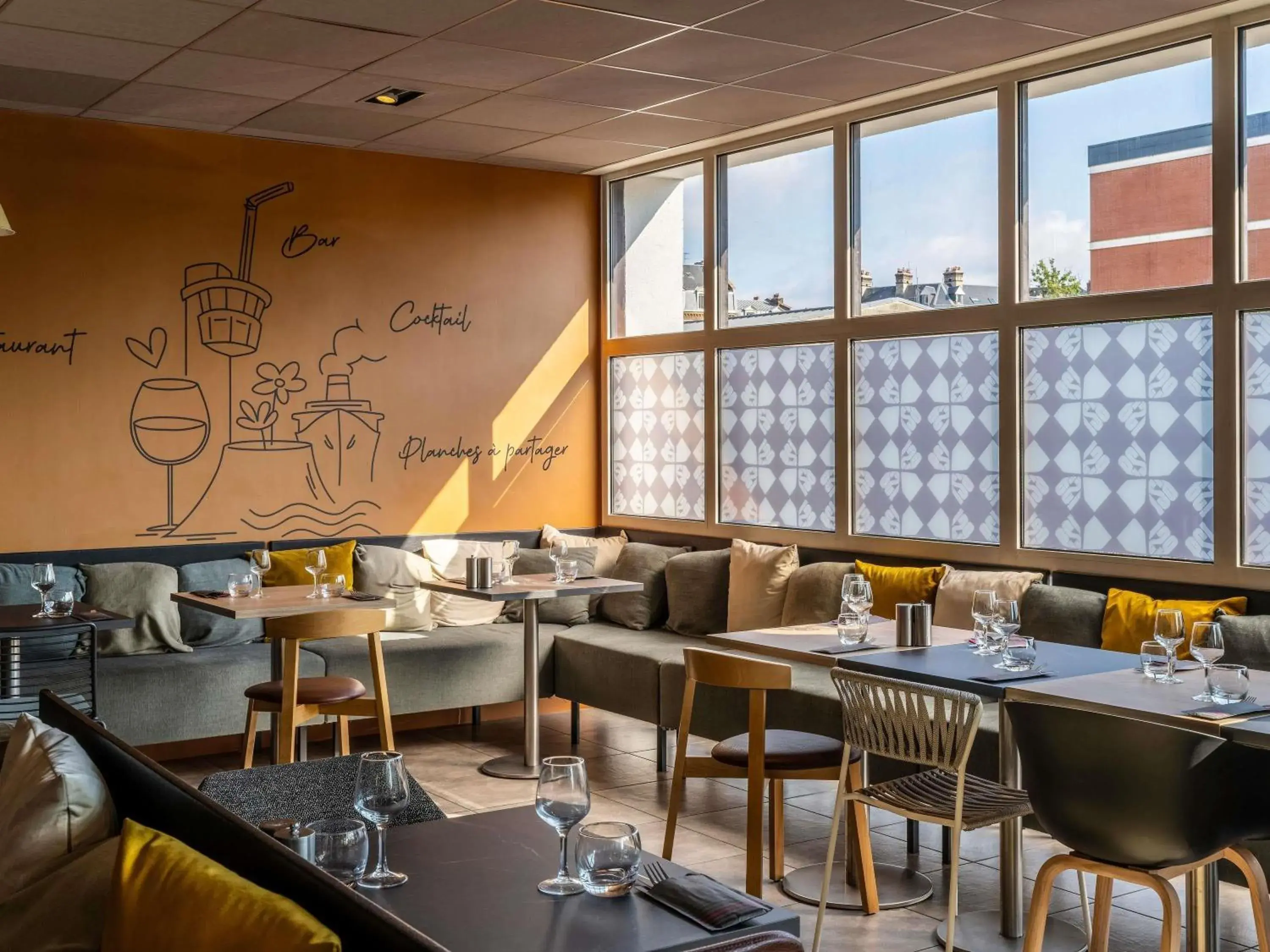 Property building in ibis Le Havre Centre Property building in ibis Le Havre Centre