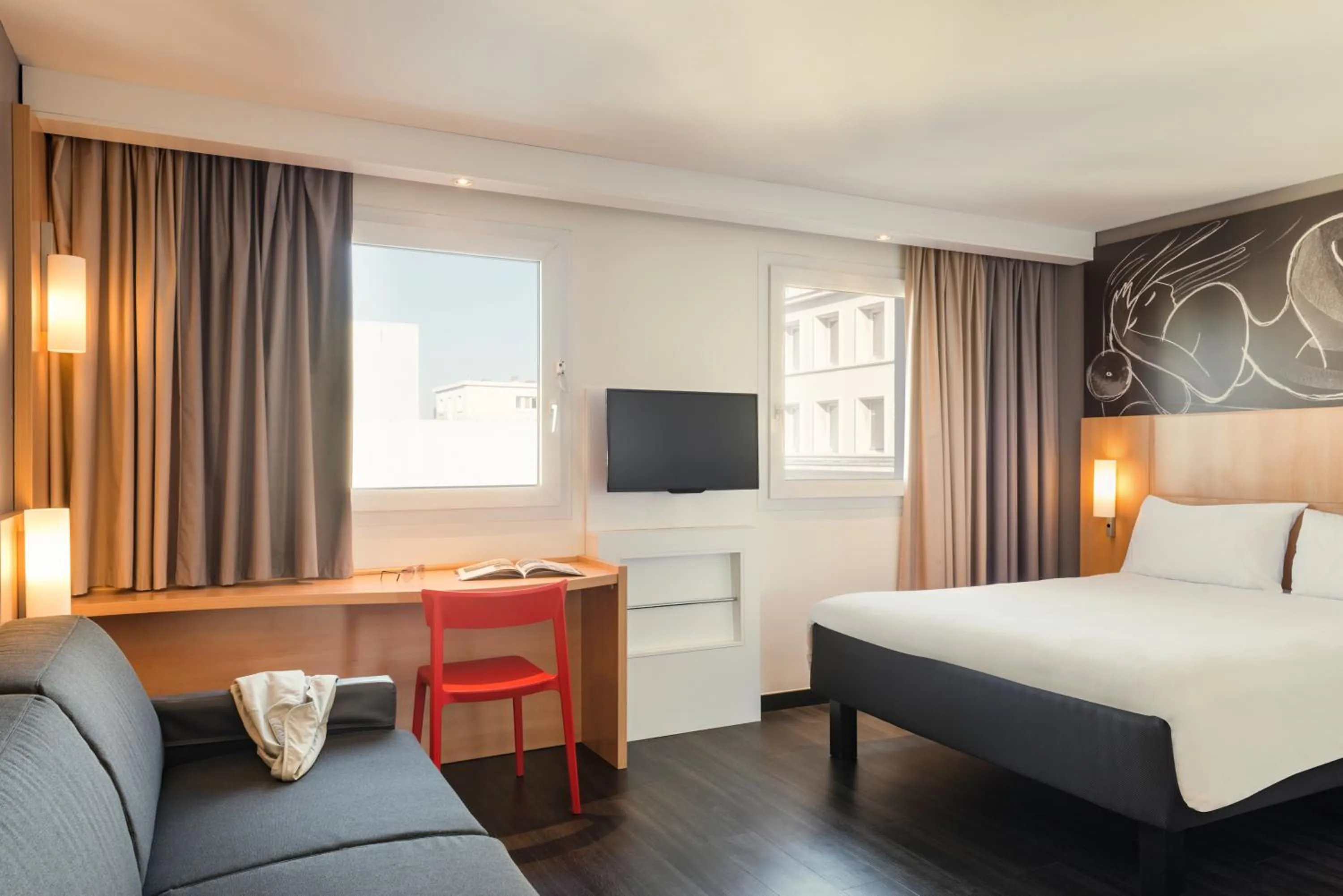 Bedroom, Bed in ibis Le Havre Centre